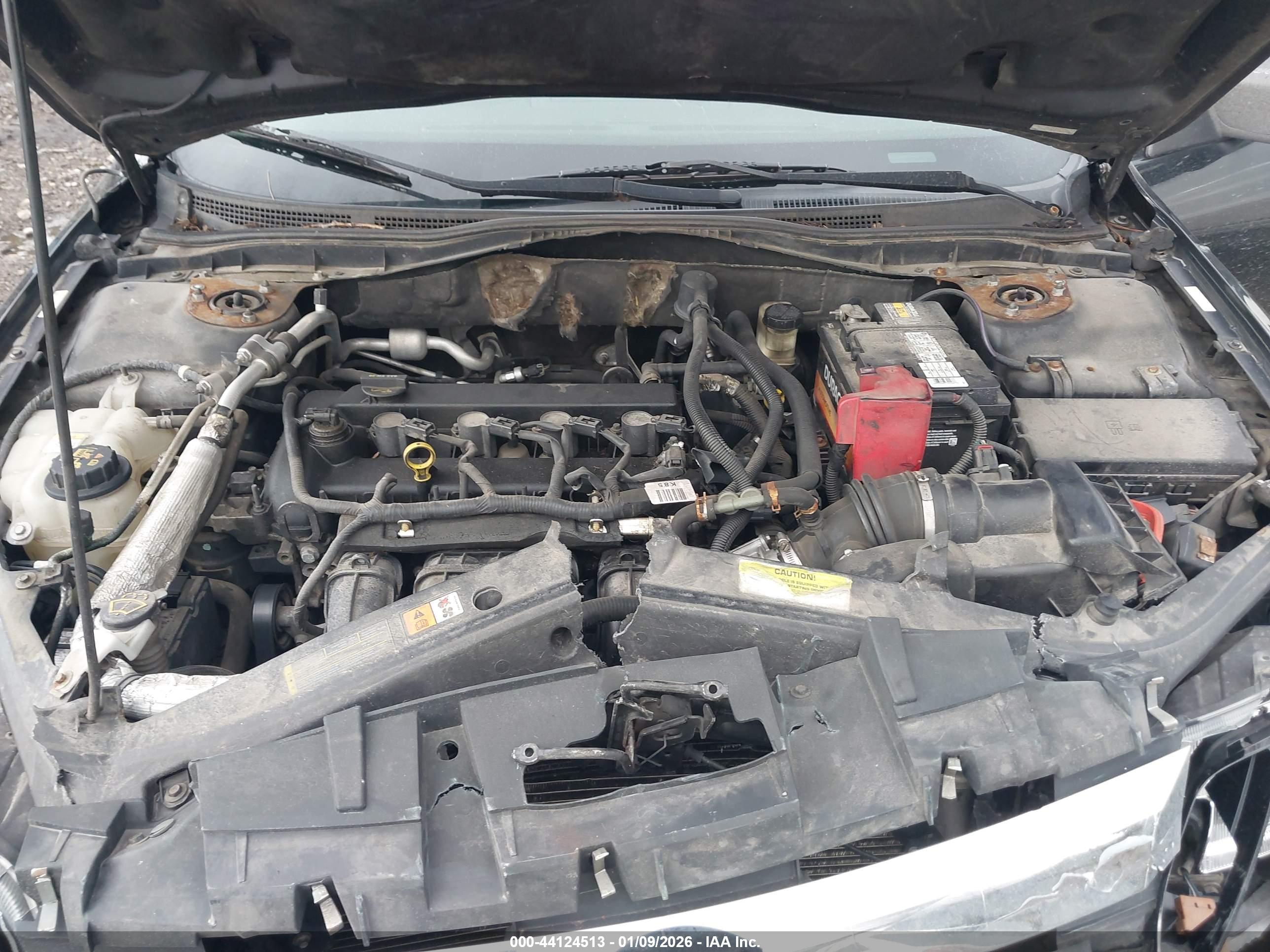 FORD FUSION image 10
