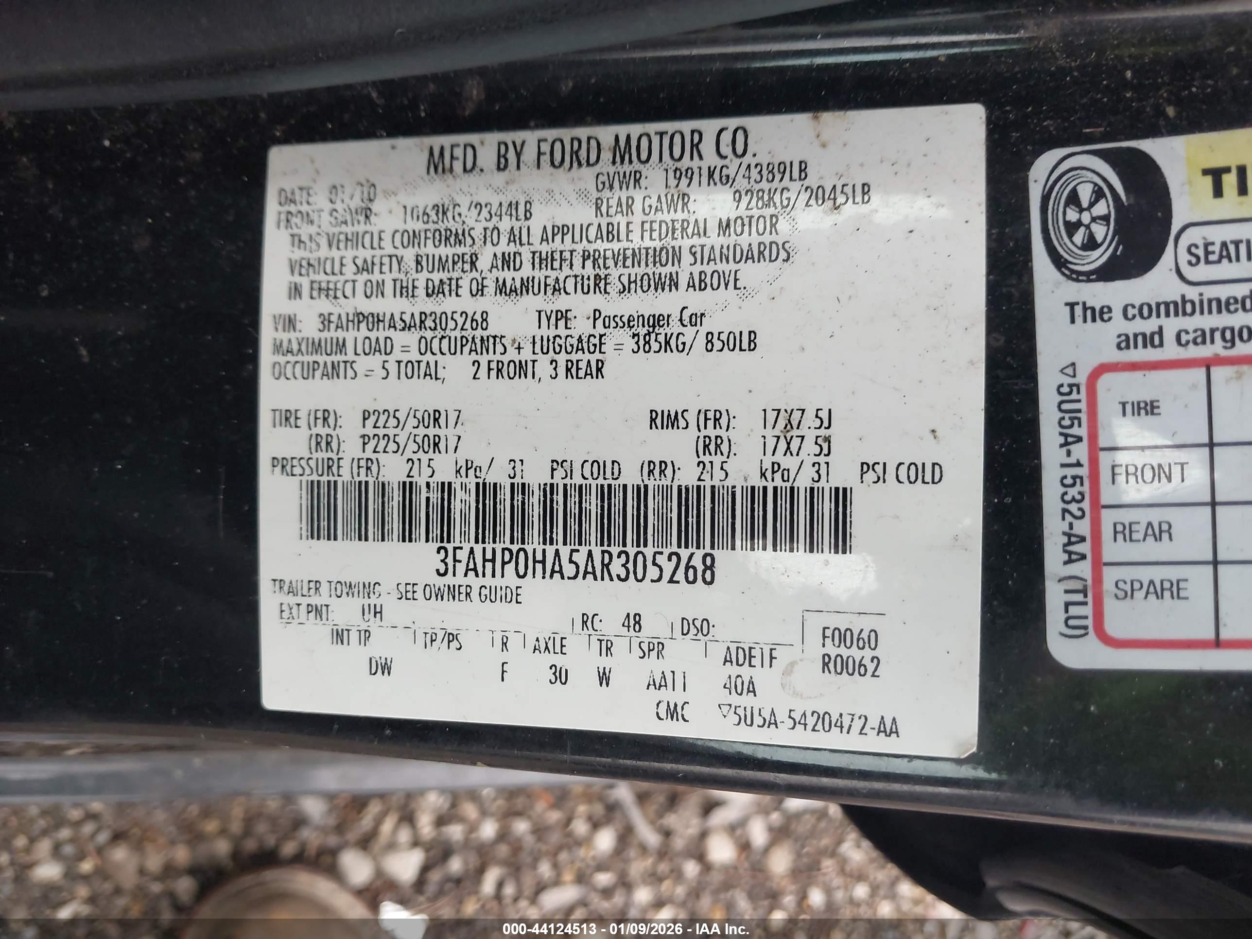 FORD FUSION image 9