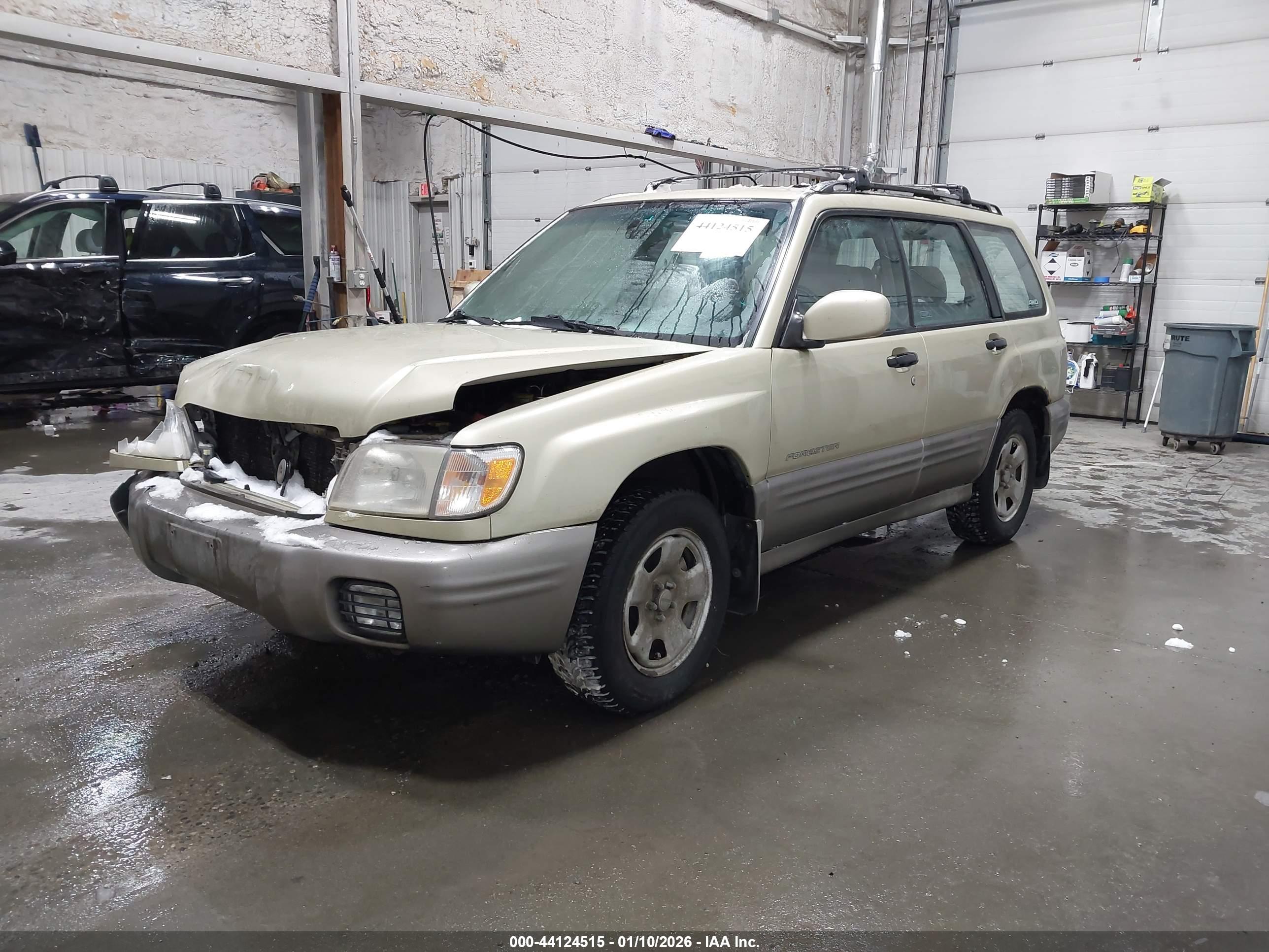 SUBARU FORESTER image 2