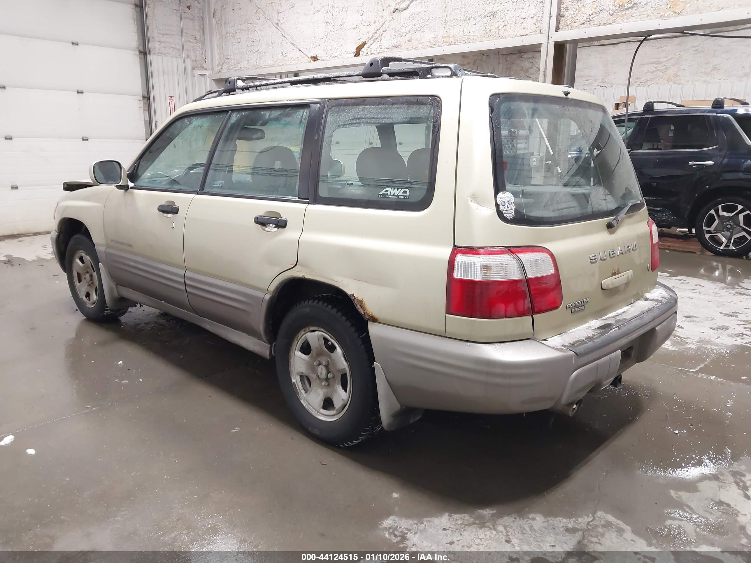 SUBARU FORESTER image 3