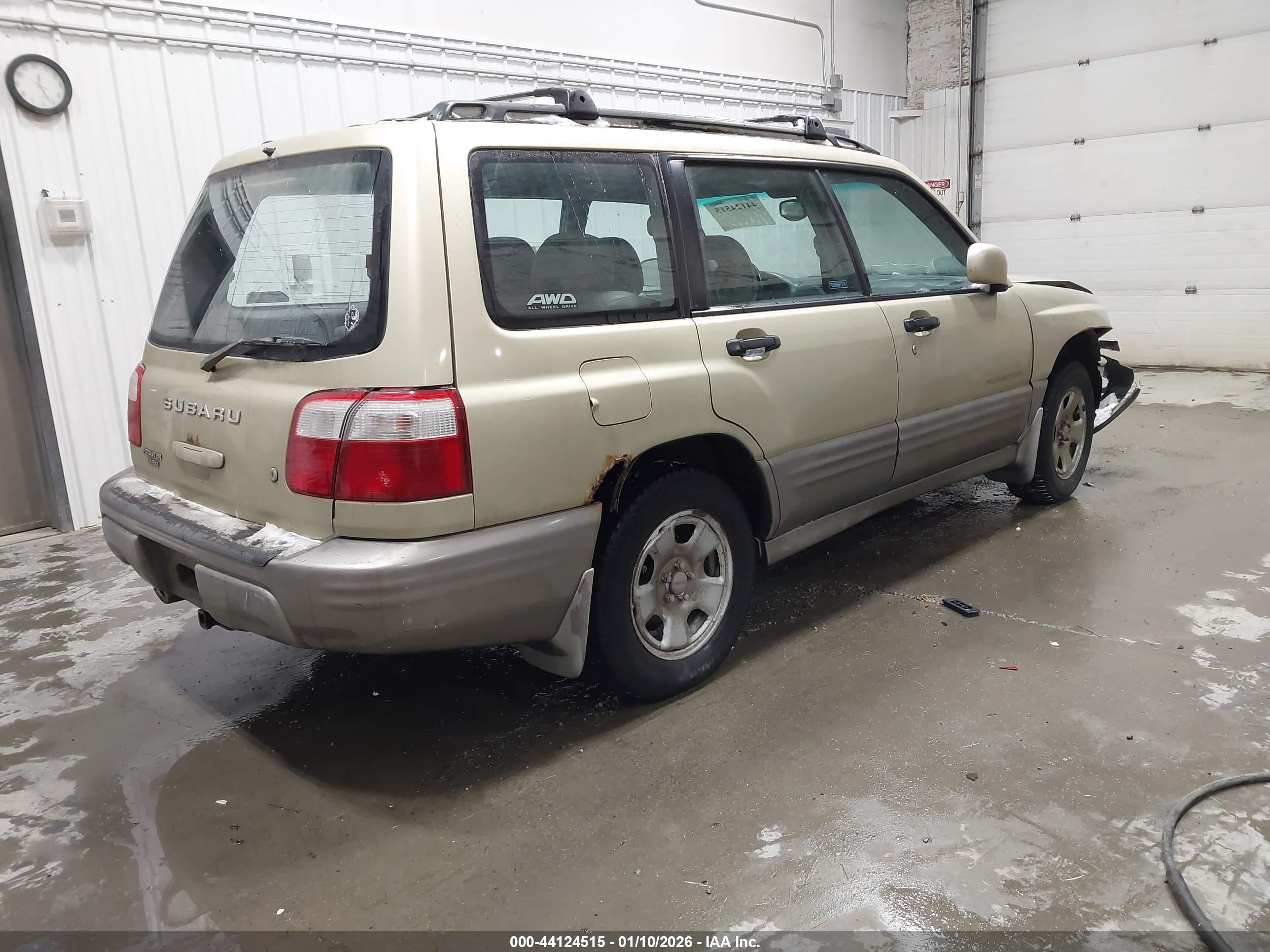 SUBARU FORESTER image 4