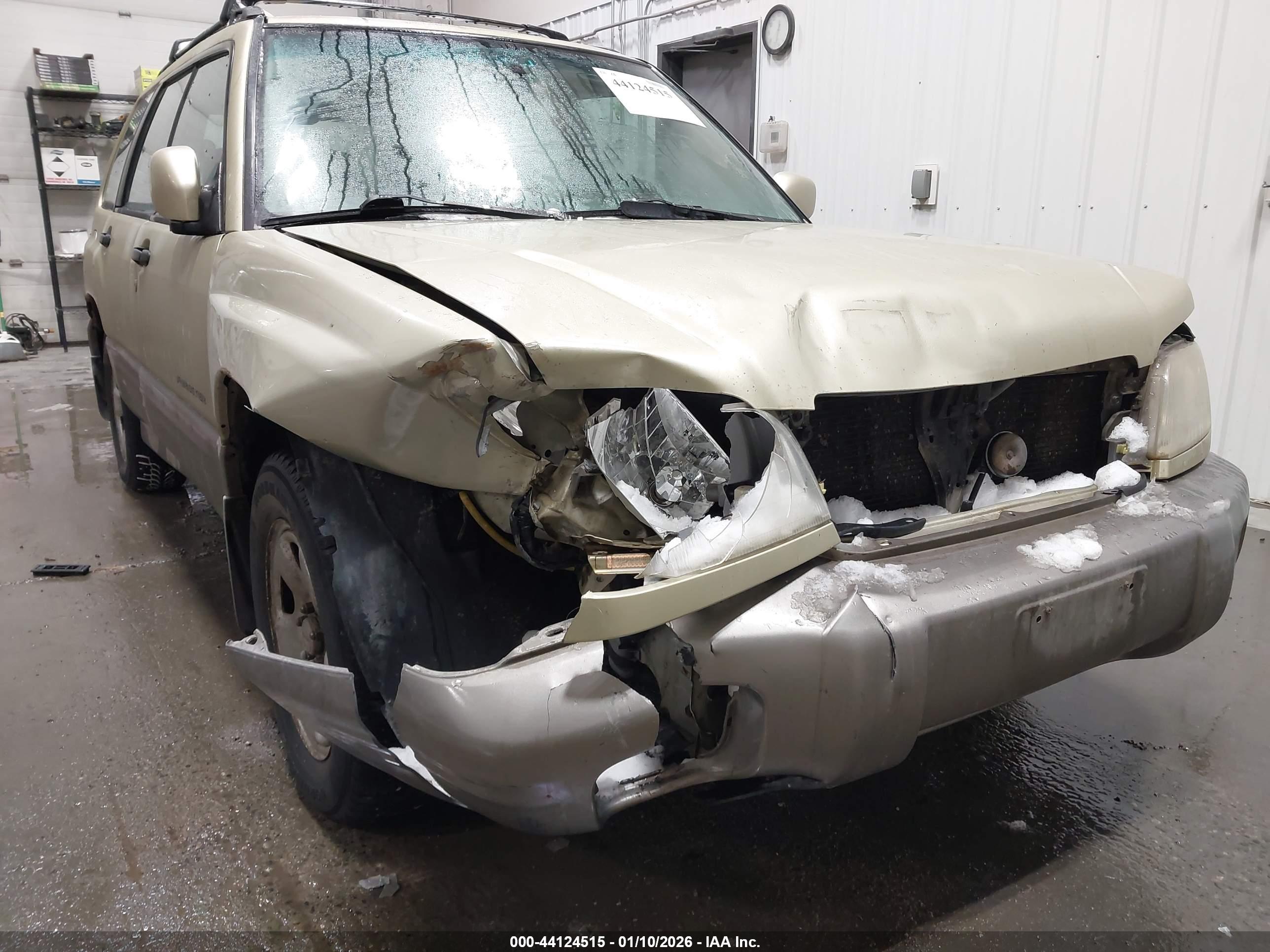 SUBARU FORESTER image 6