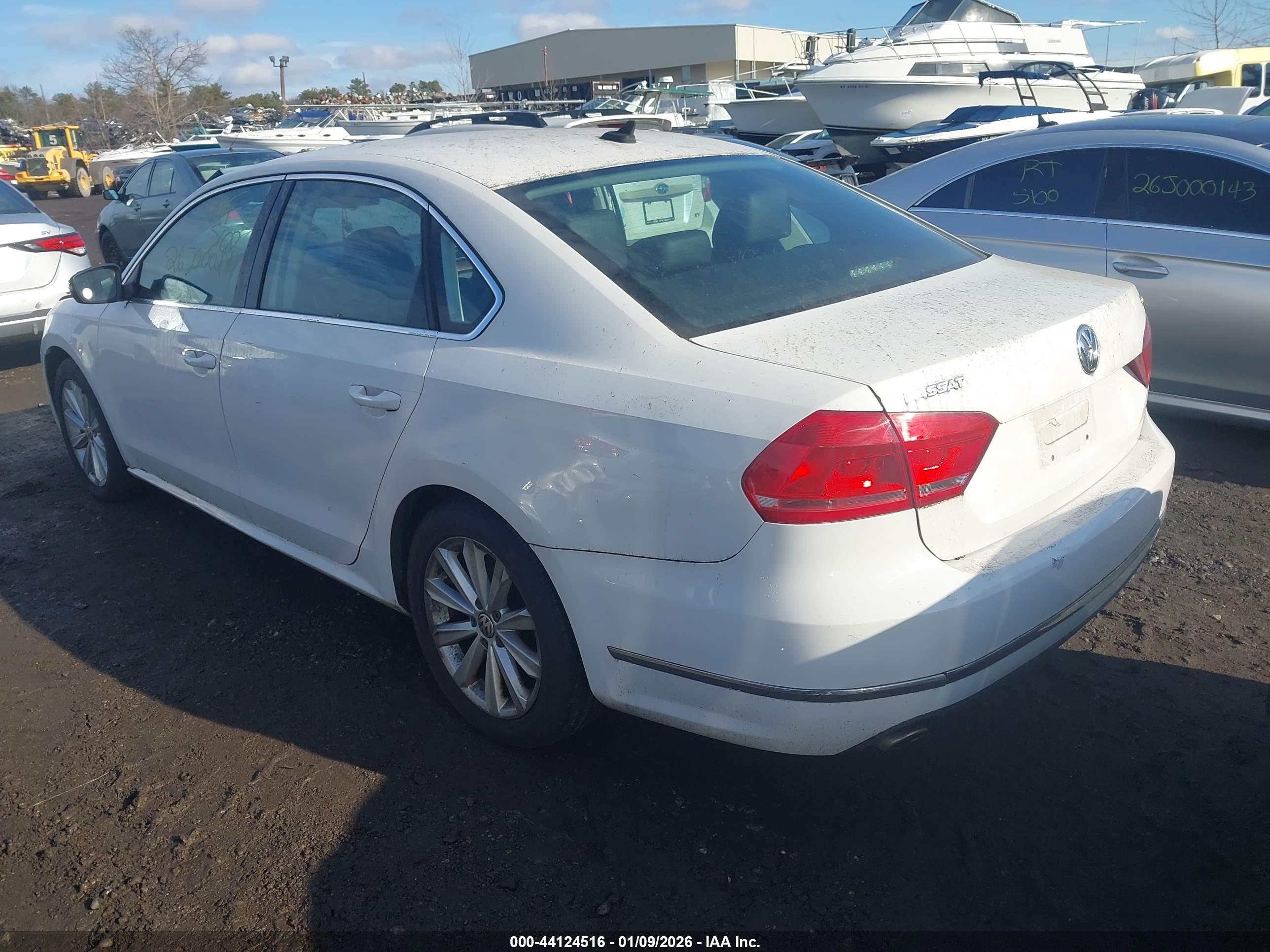 VOLKSWAGEN PASSAT image 3