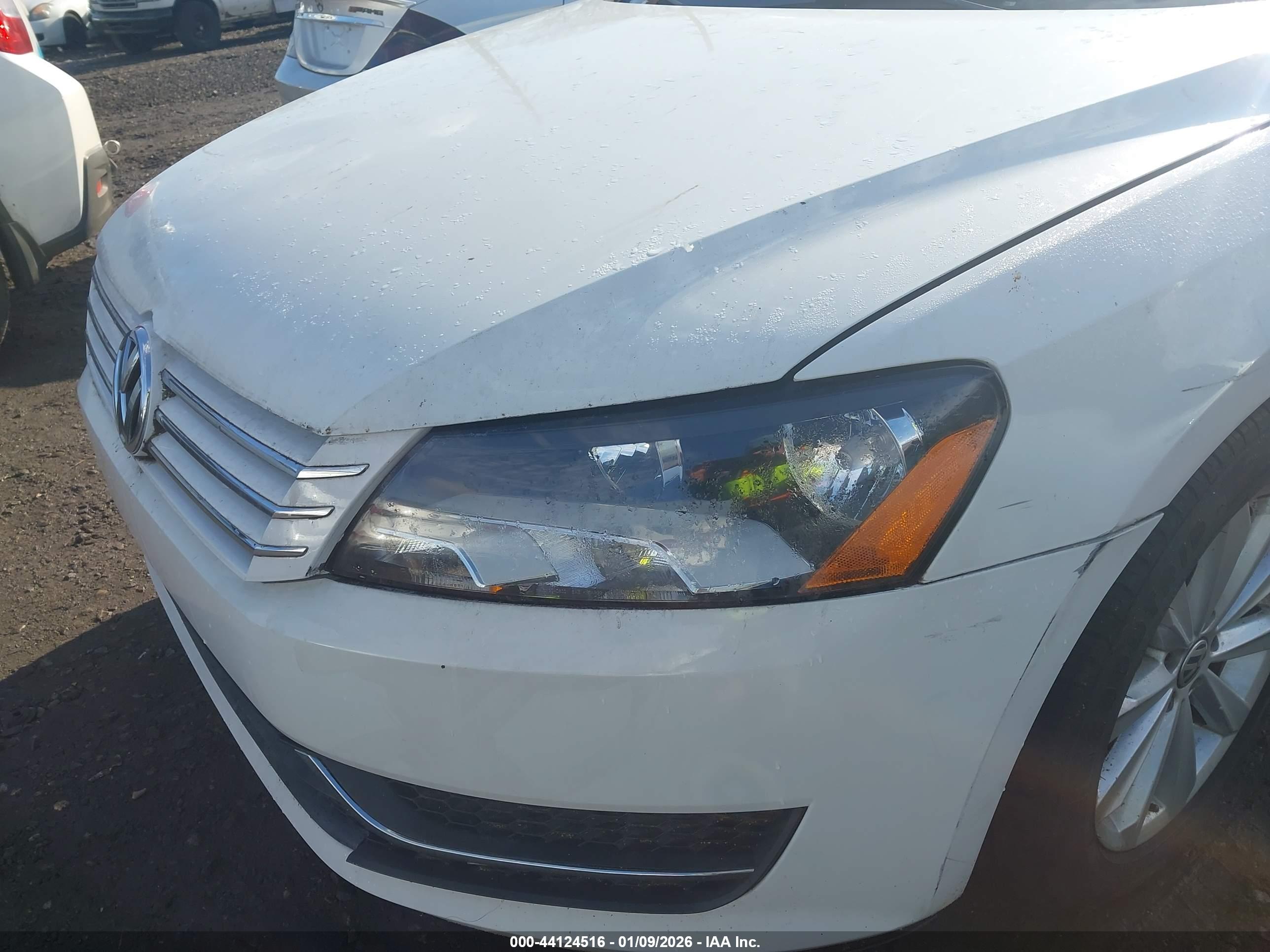 VOLKSWAGEN PASSAT image 6