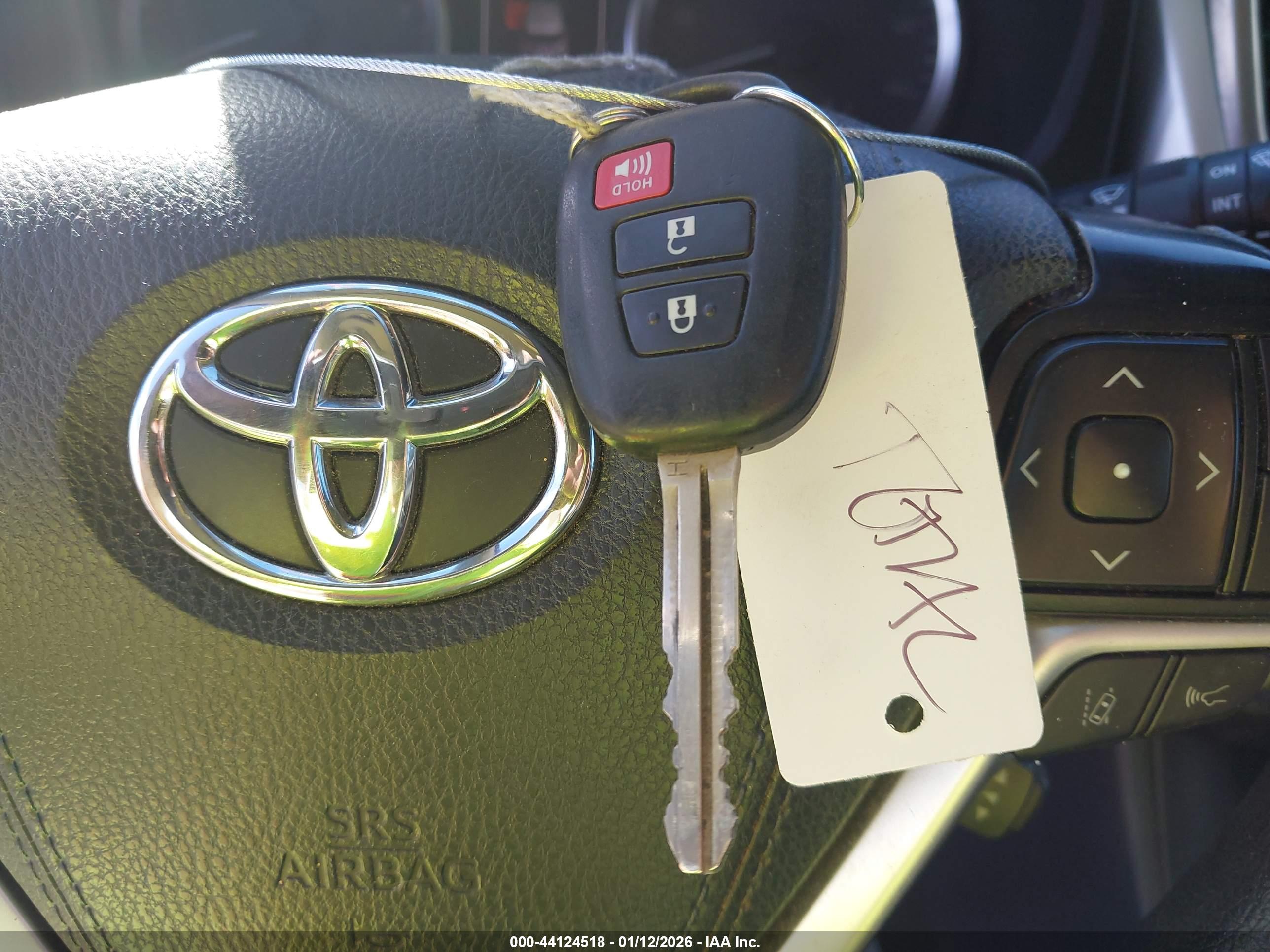 TOYOTA HIGHLANDER image 11
