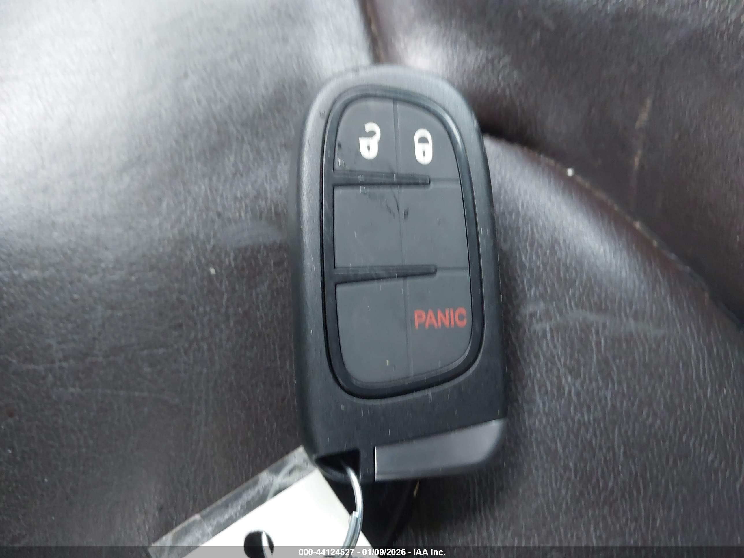 JEEP CHEROKEE image 11