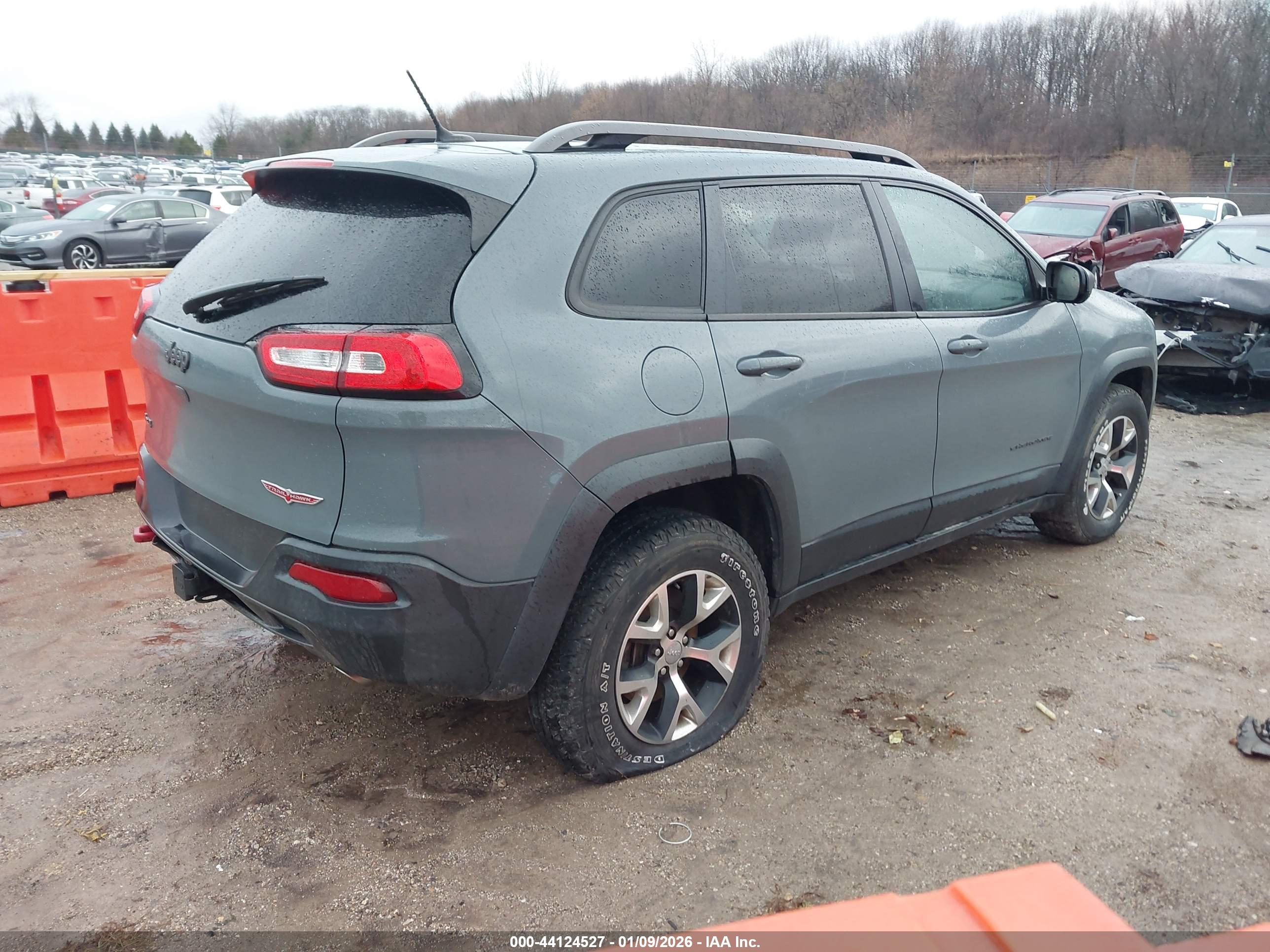 JEEP CHEROKEE image 4