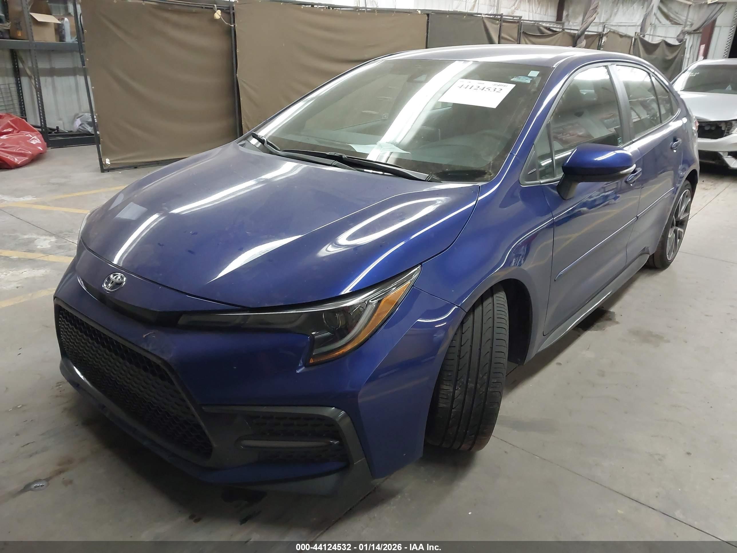 TOYOTA COROLLA image 2