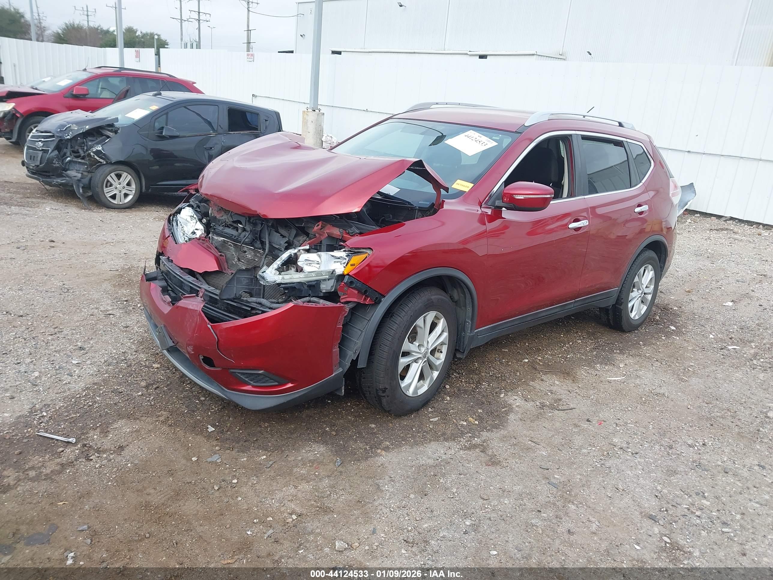 NISSAN ROGUE image 2