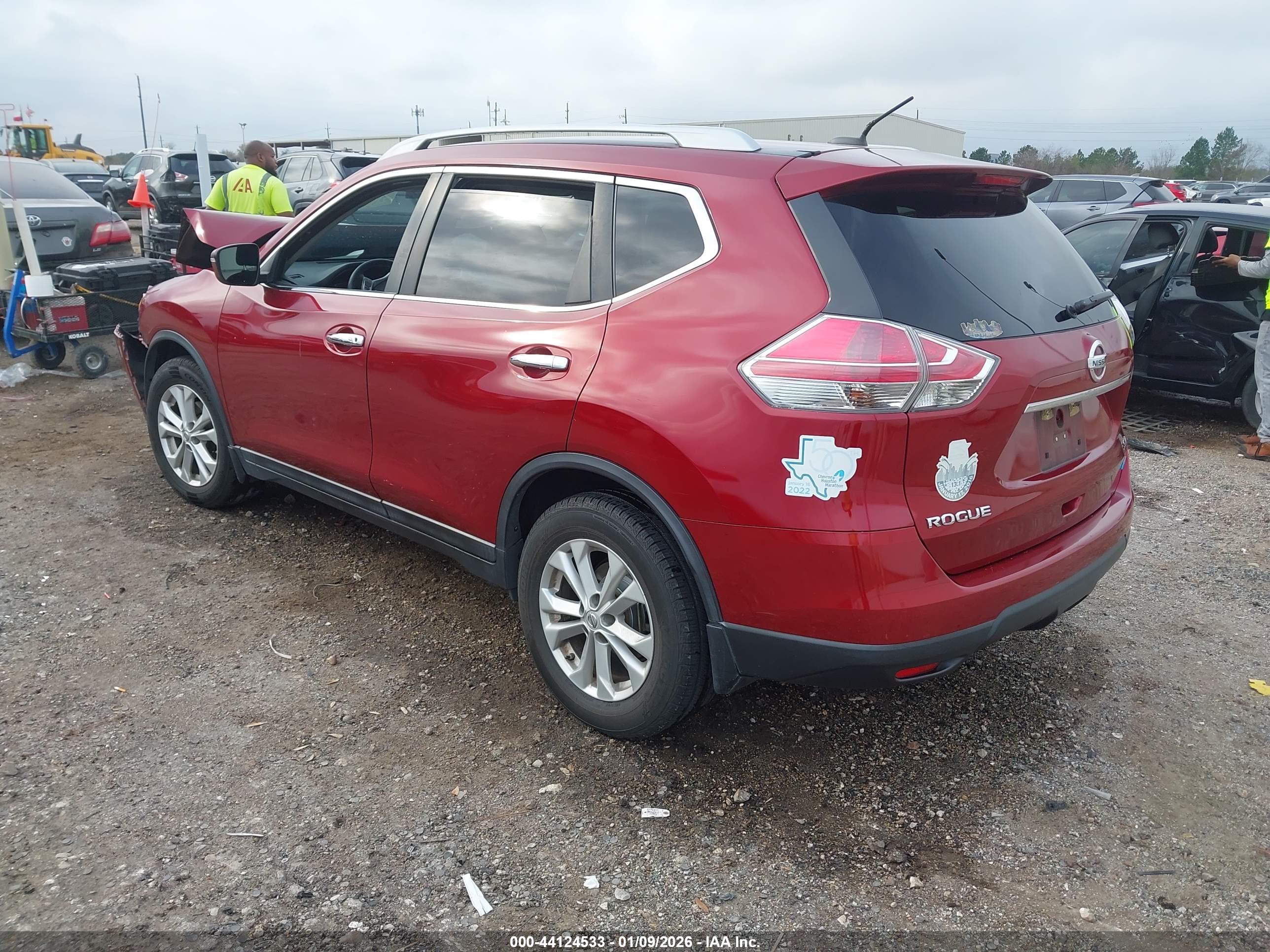 NISSAN ROGUE image 3