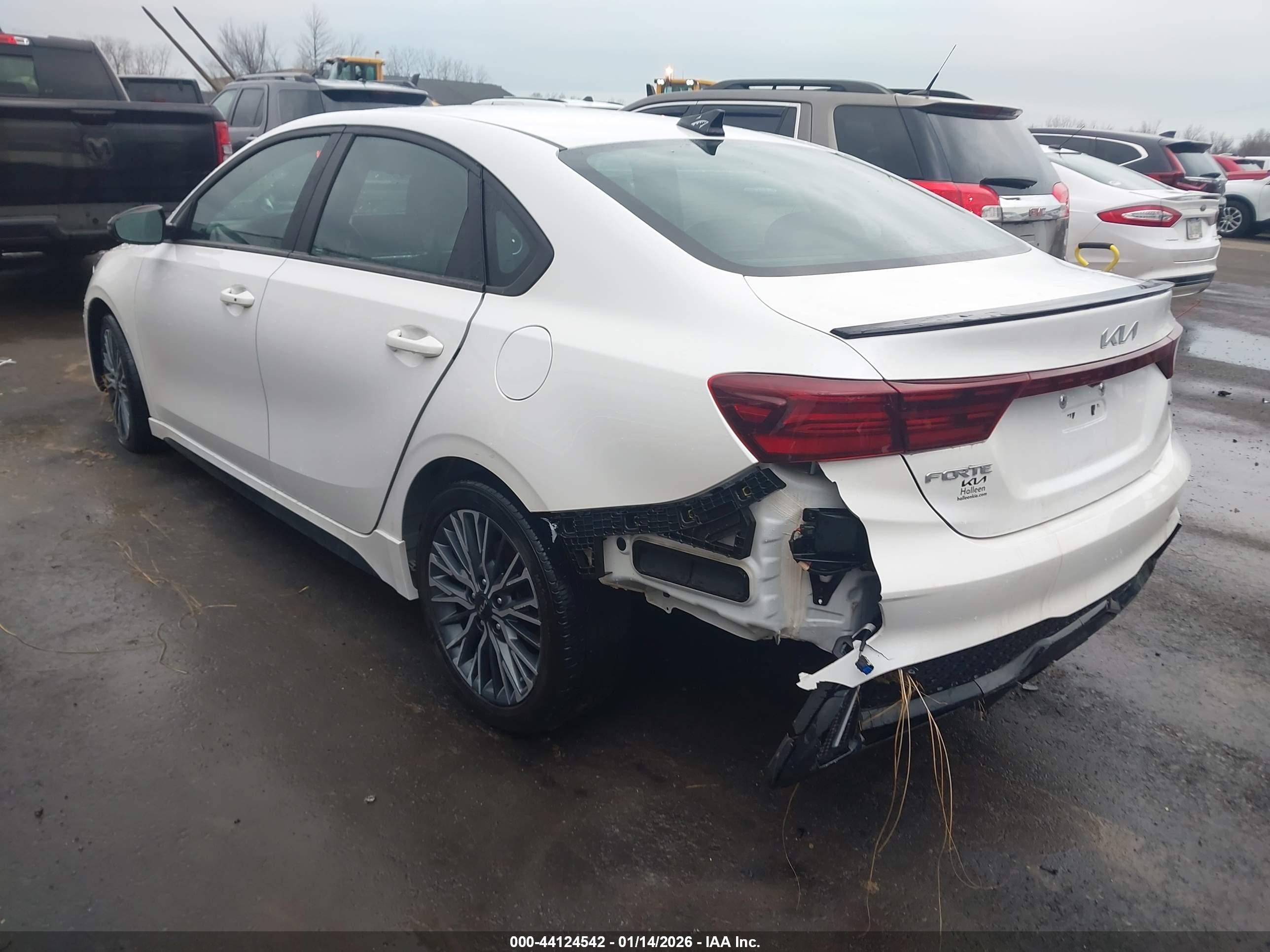 KIA FORTE image 3