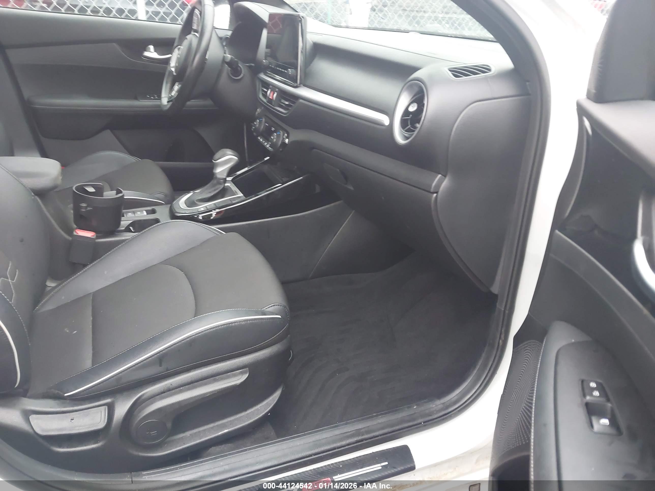 KIA FORTE image 5