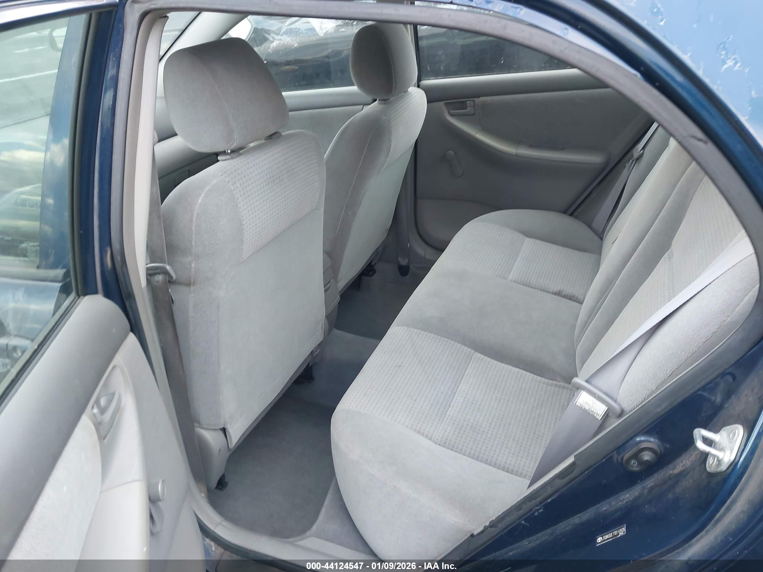 TOYOTA COROLLA image 8