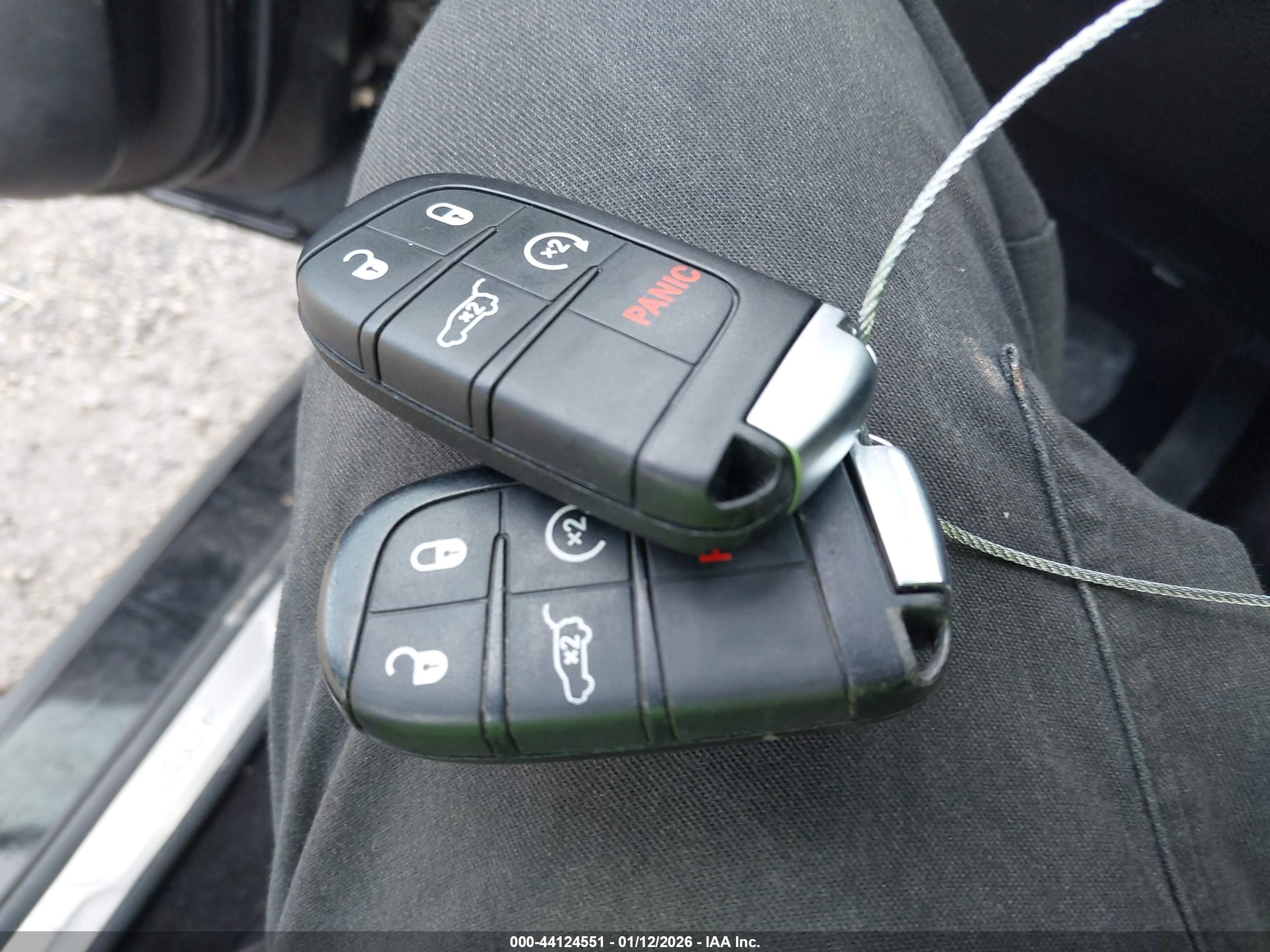 JEEP GRAND image 11