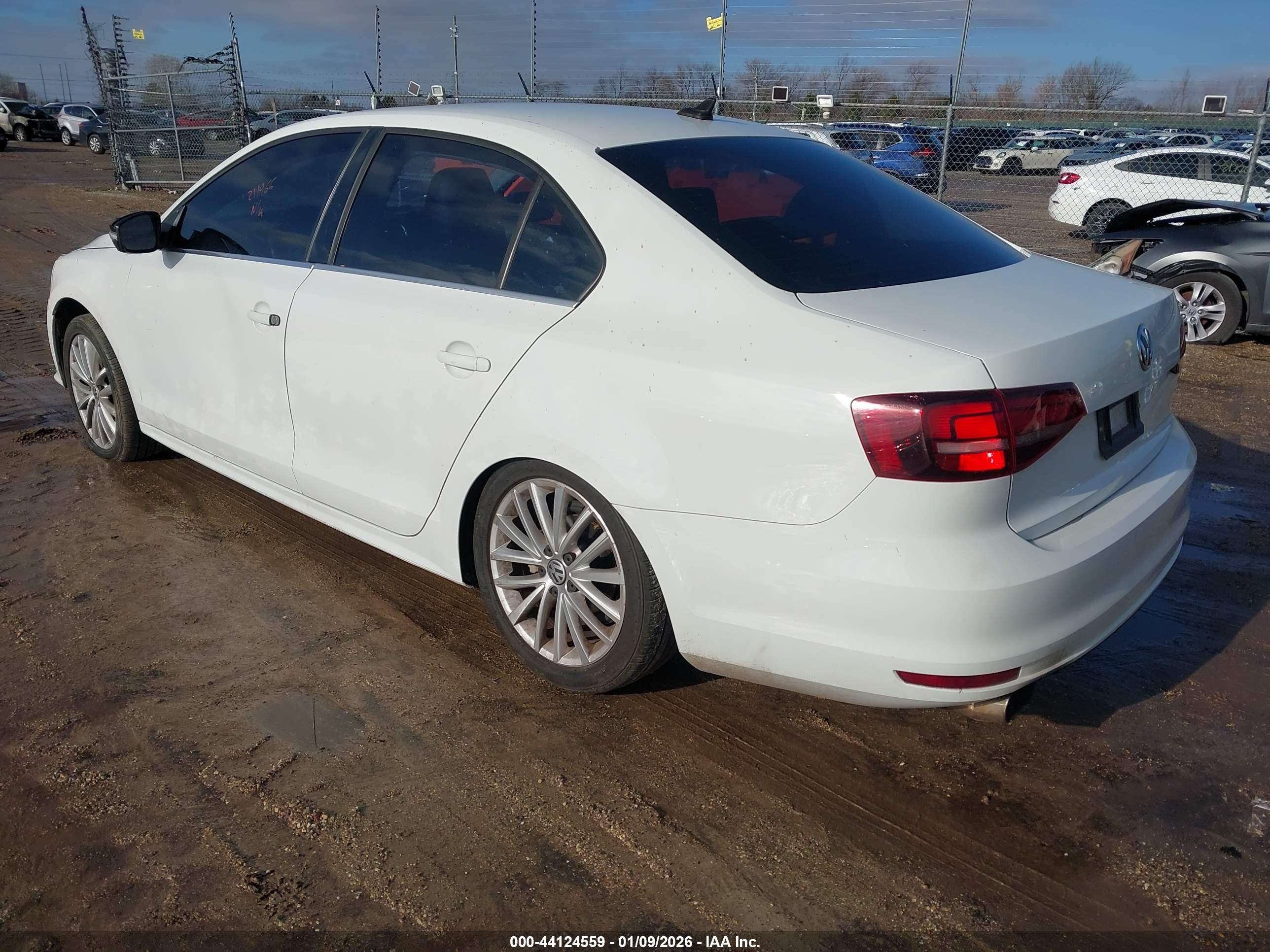 VOLKSWAGEN JETTA image 3