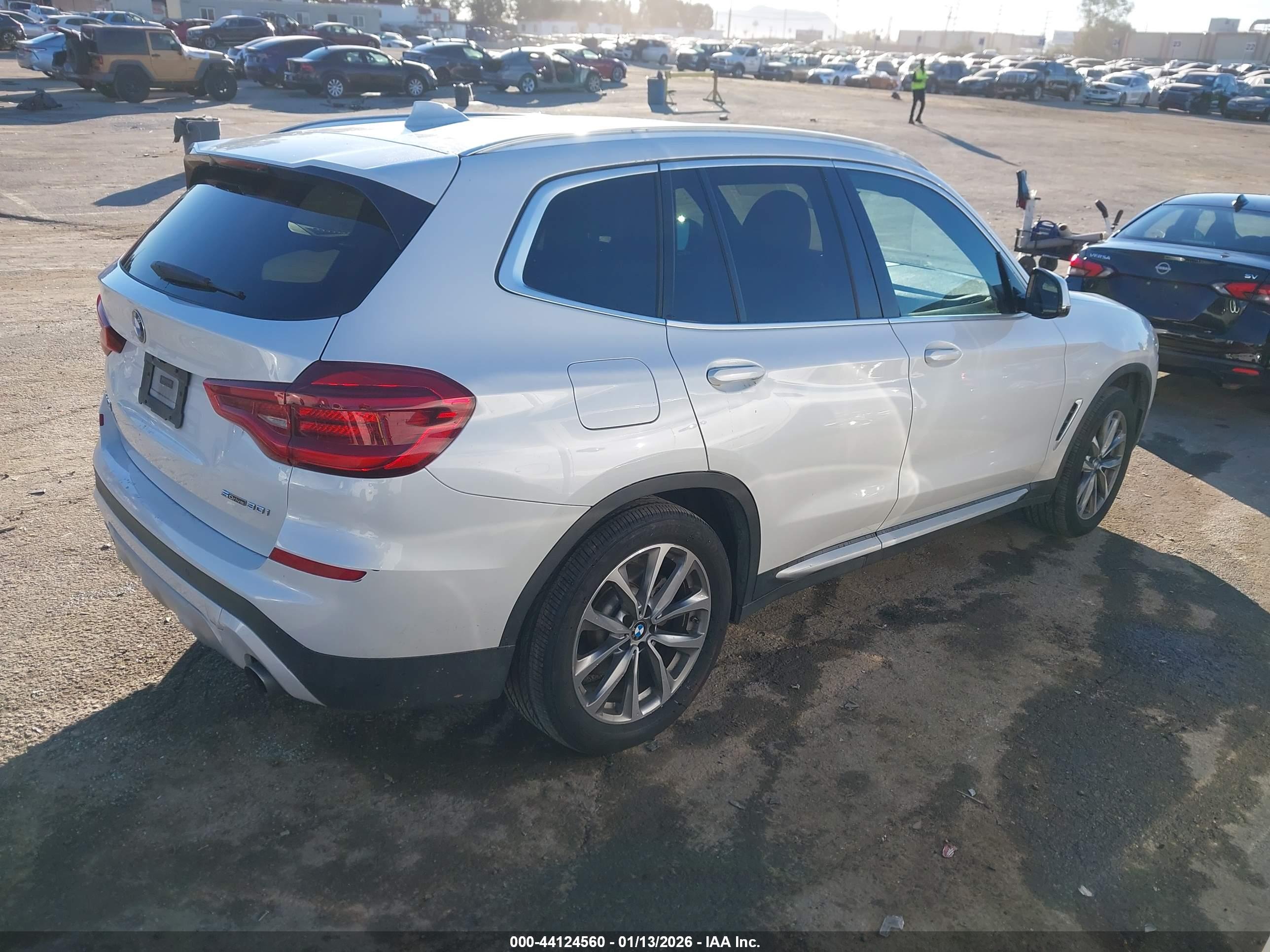 BMW X3 image 4