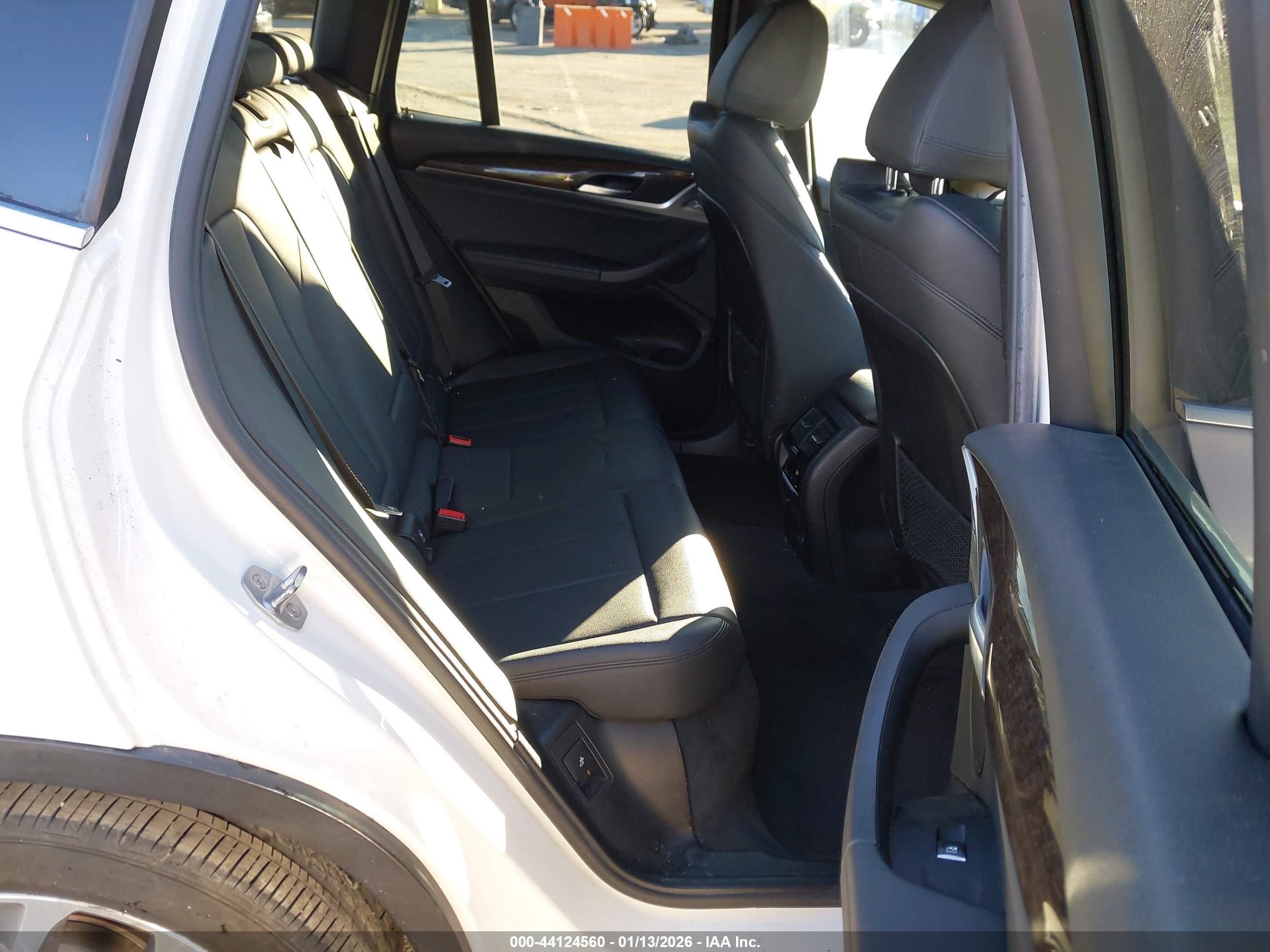 BMW X3 image 8