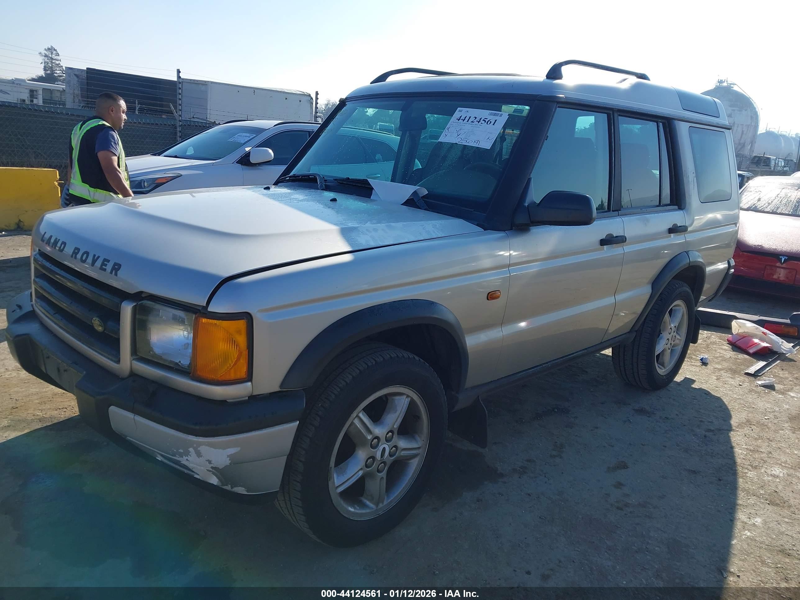 LAND ROVER image 2