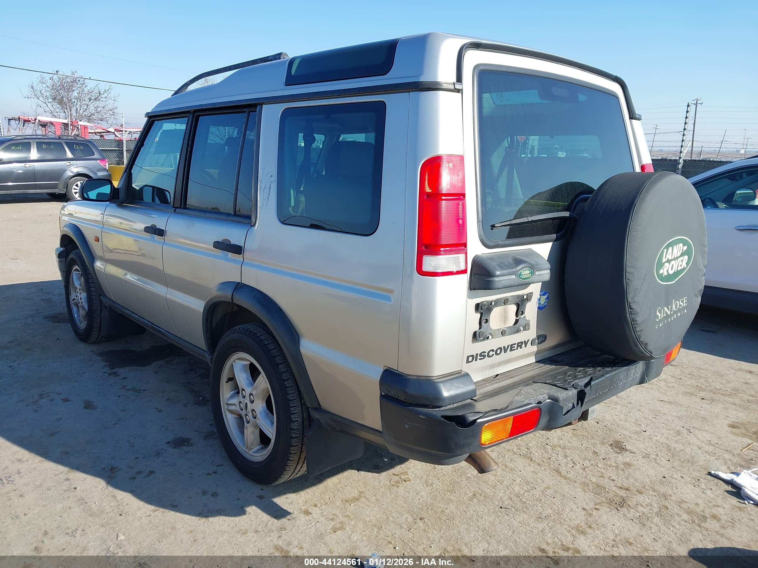 LAND ROVER image 3