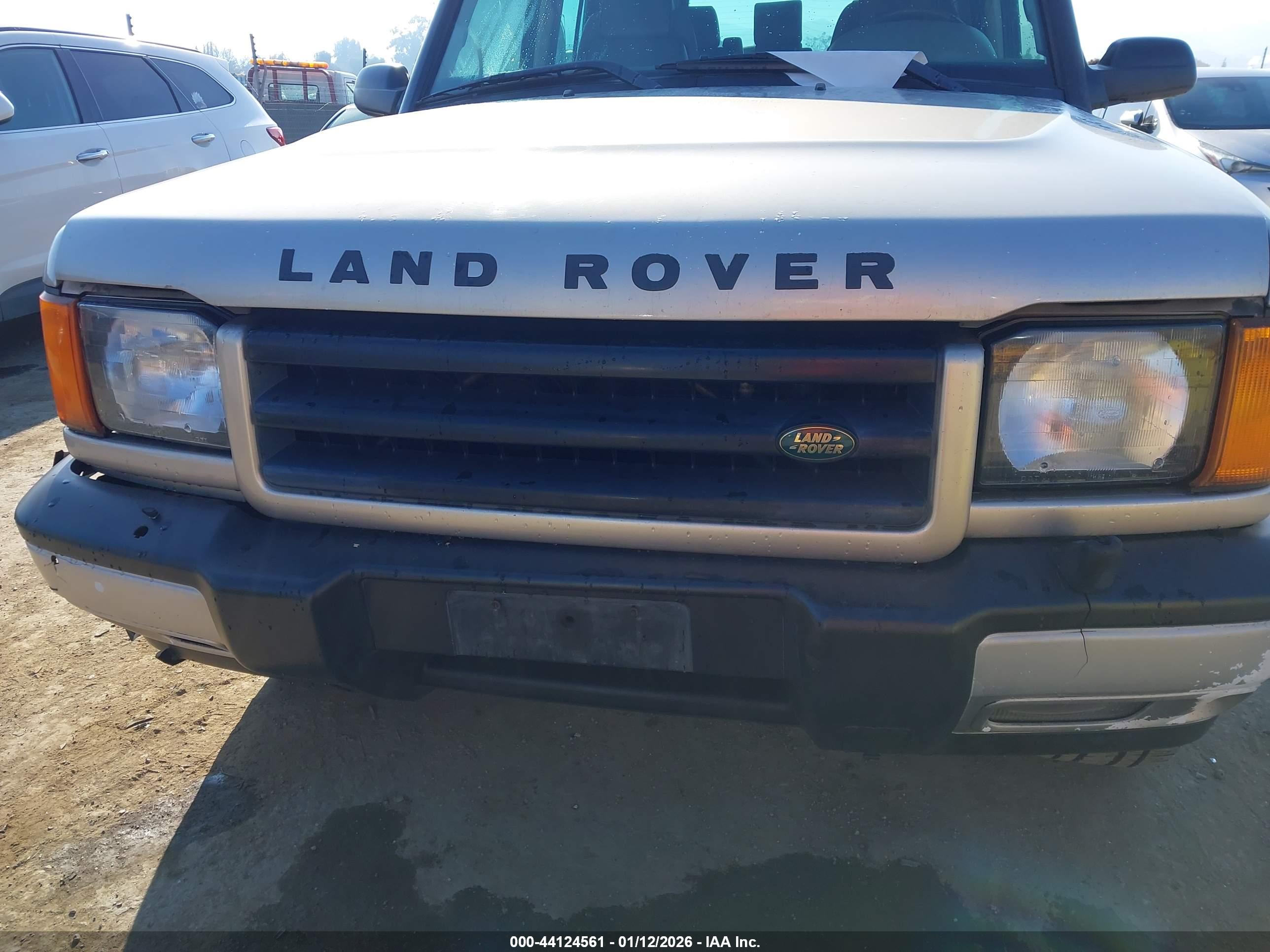 LAND ROVER image 6