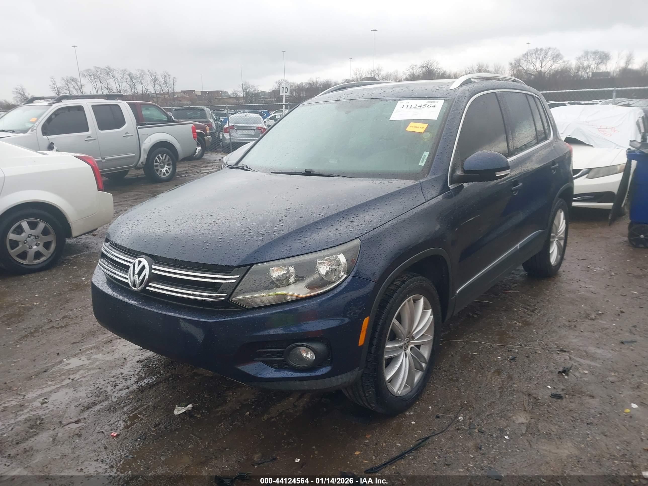 VOLKSWAGEN TIGUAN image 2