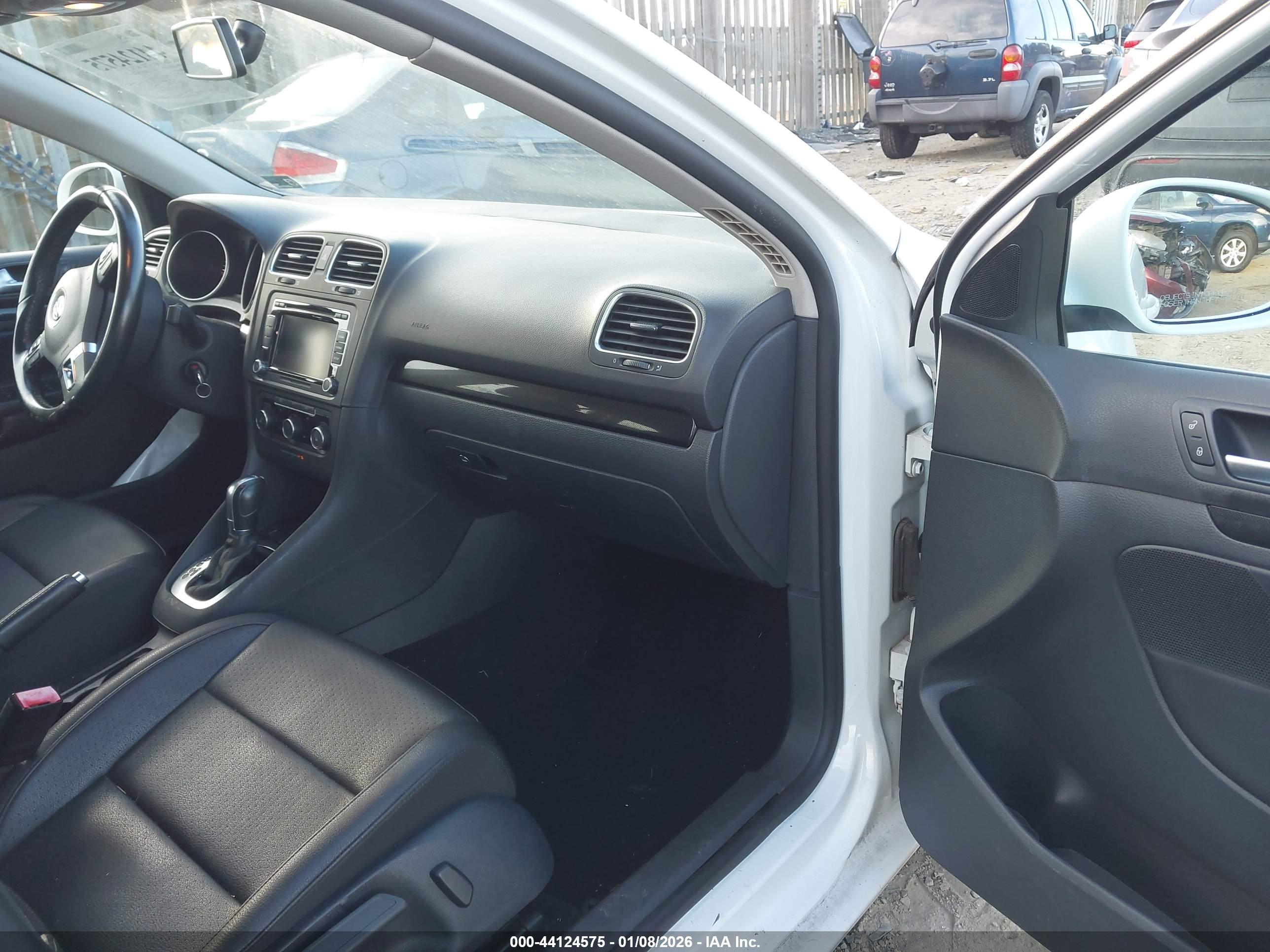 VOLKSWAGEN JETTA image 5