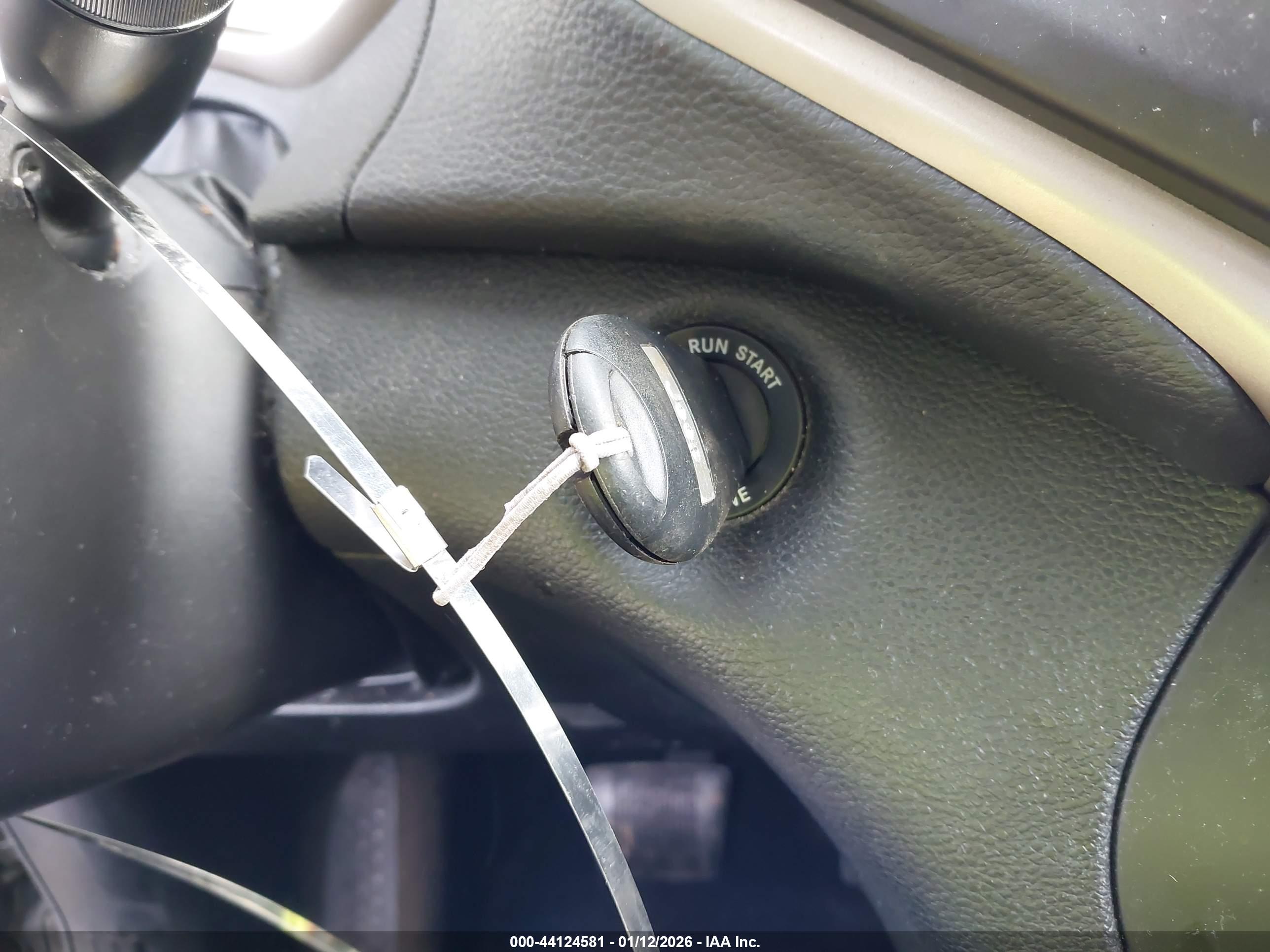 JEEP CHEROKEE image 11
