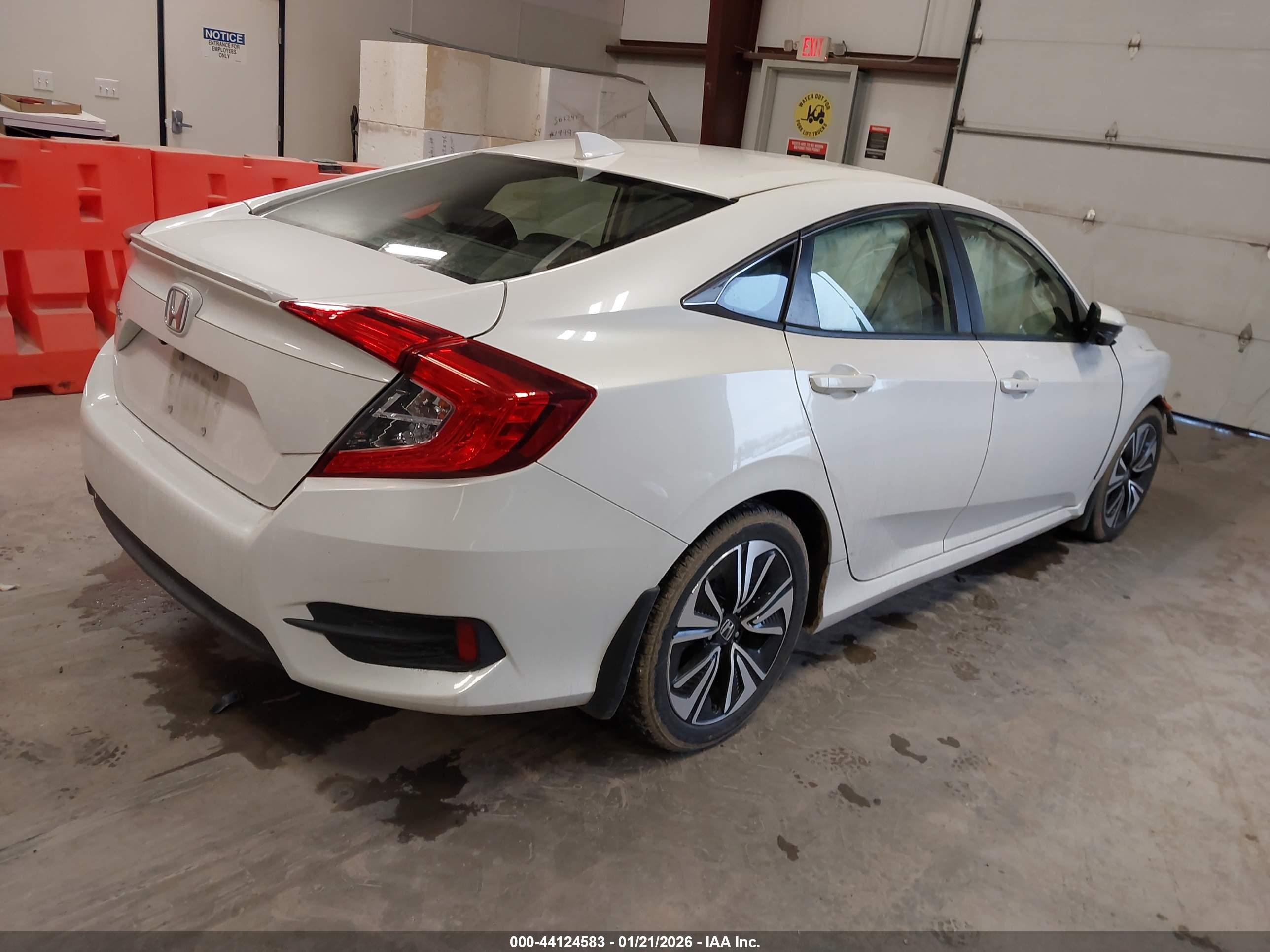 HONDA CIVIC image 4