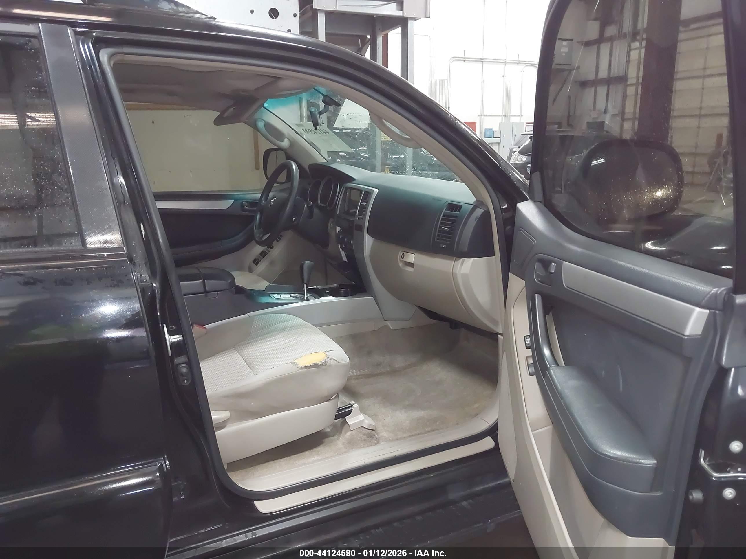 TOYOTA 4RUNNER image 5