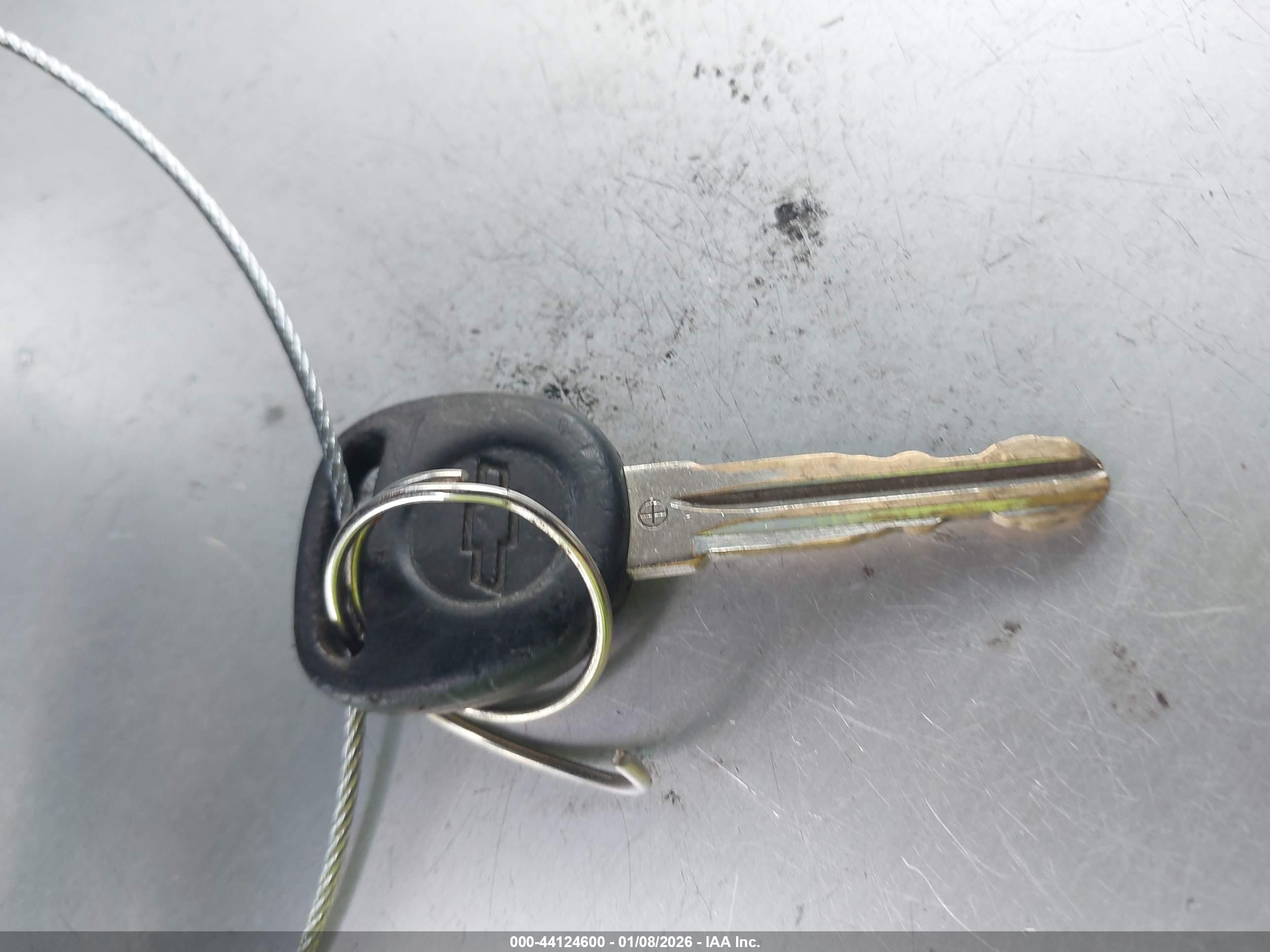 CHEVROLET EXPRESS image 11