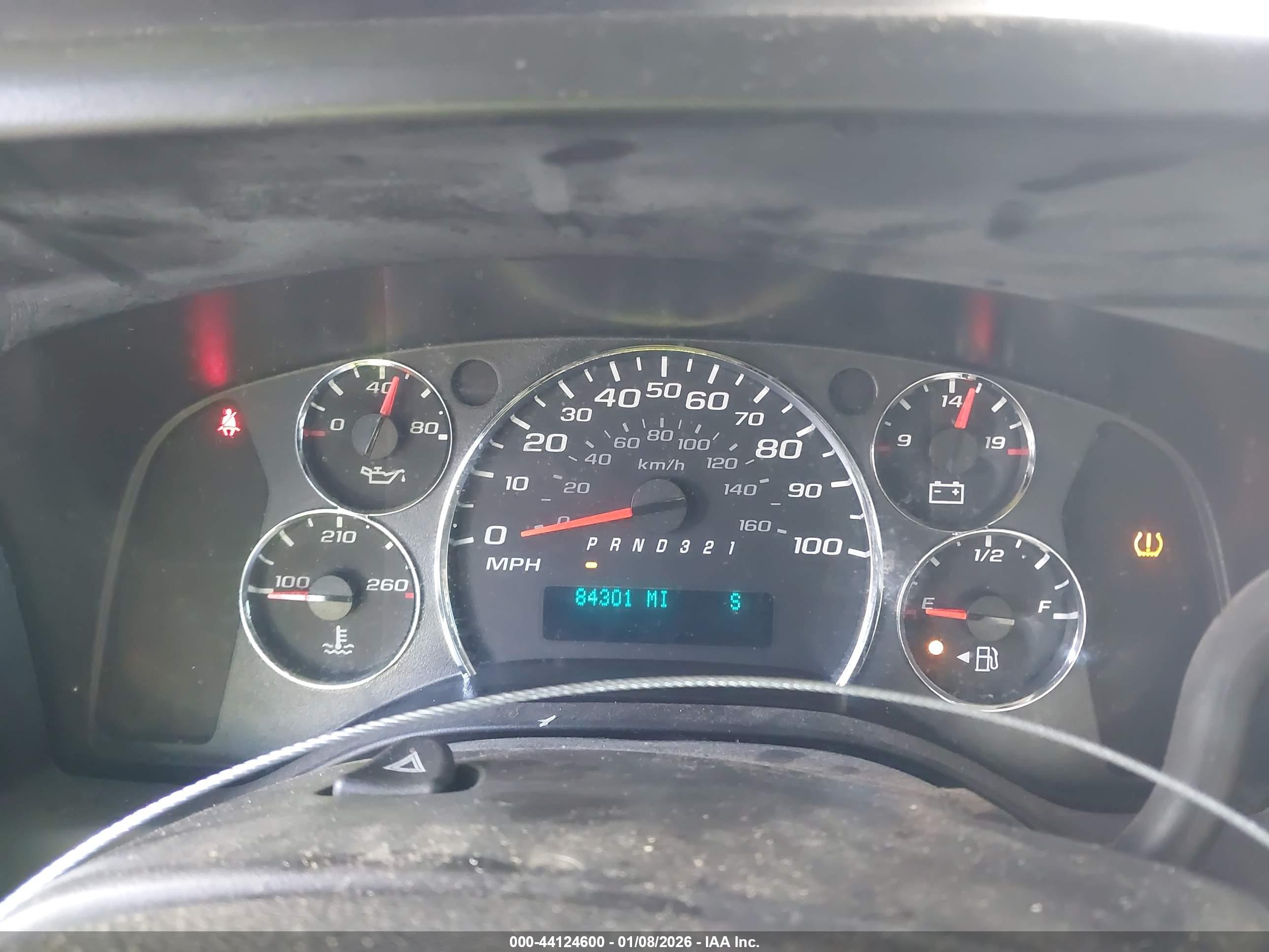 CHEVROLET EXPRESS image 7