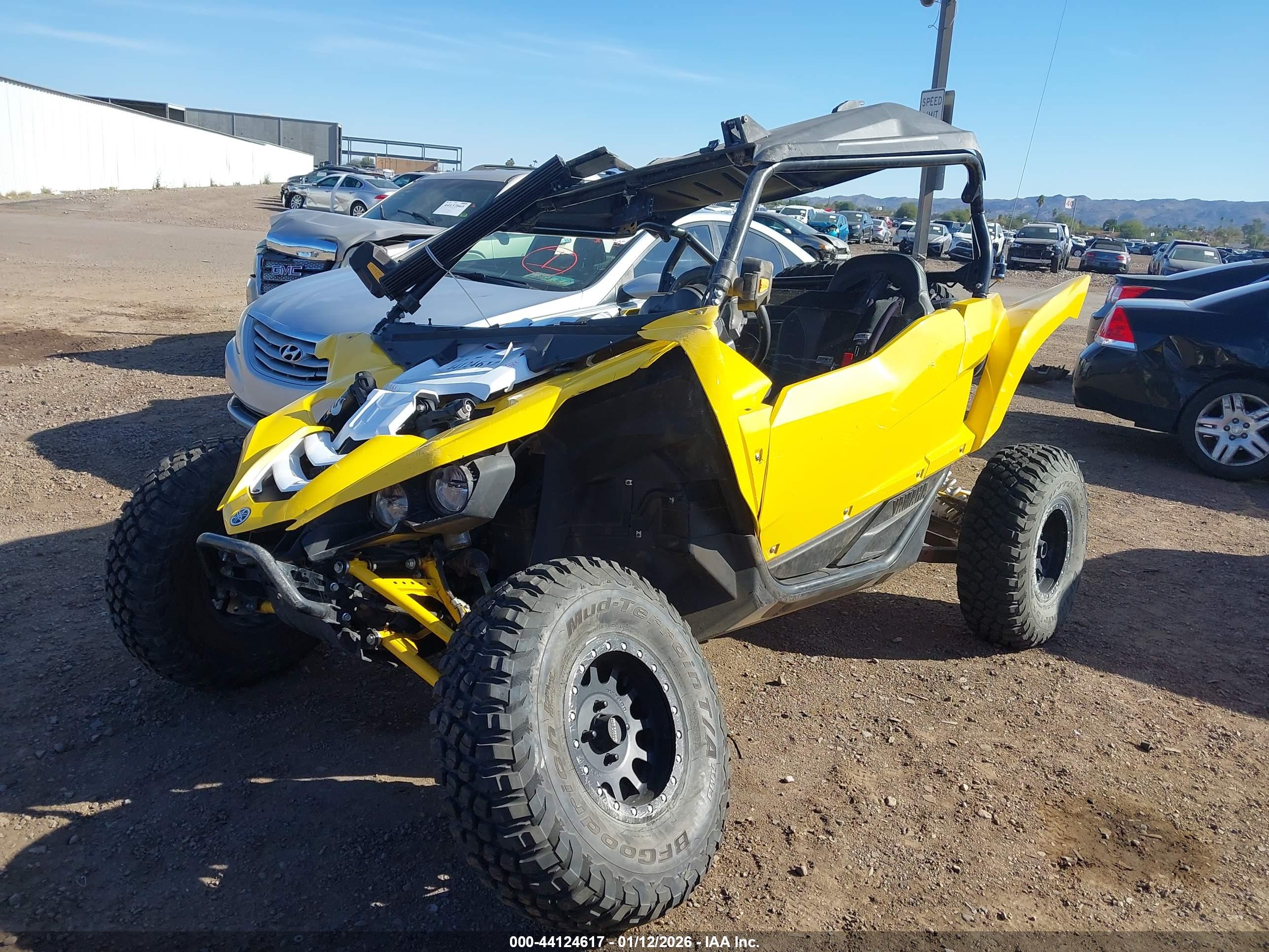 YAMAHA YXZ1000 image 2