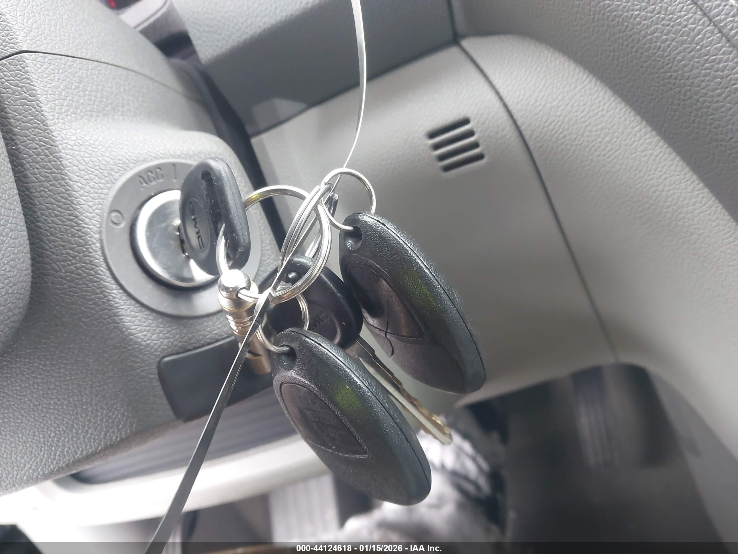 GMC ACADIA image 11