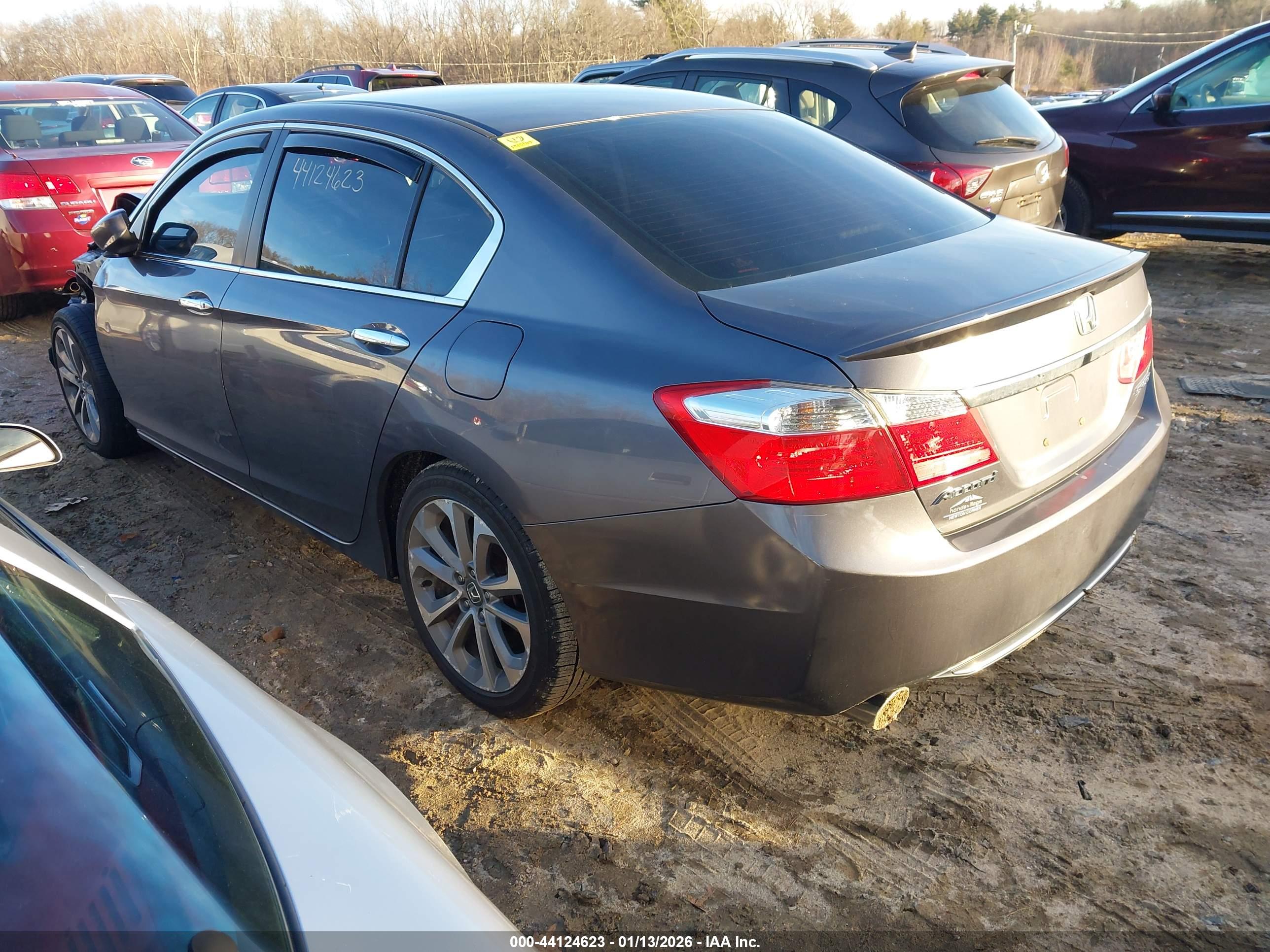 HONDA ACCORD image 3