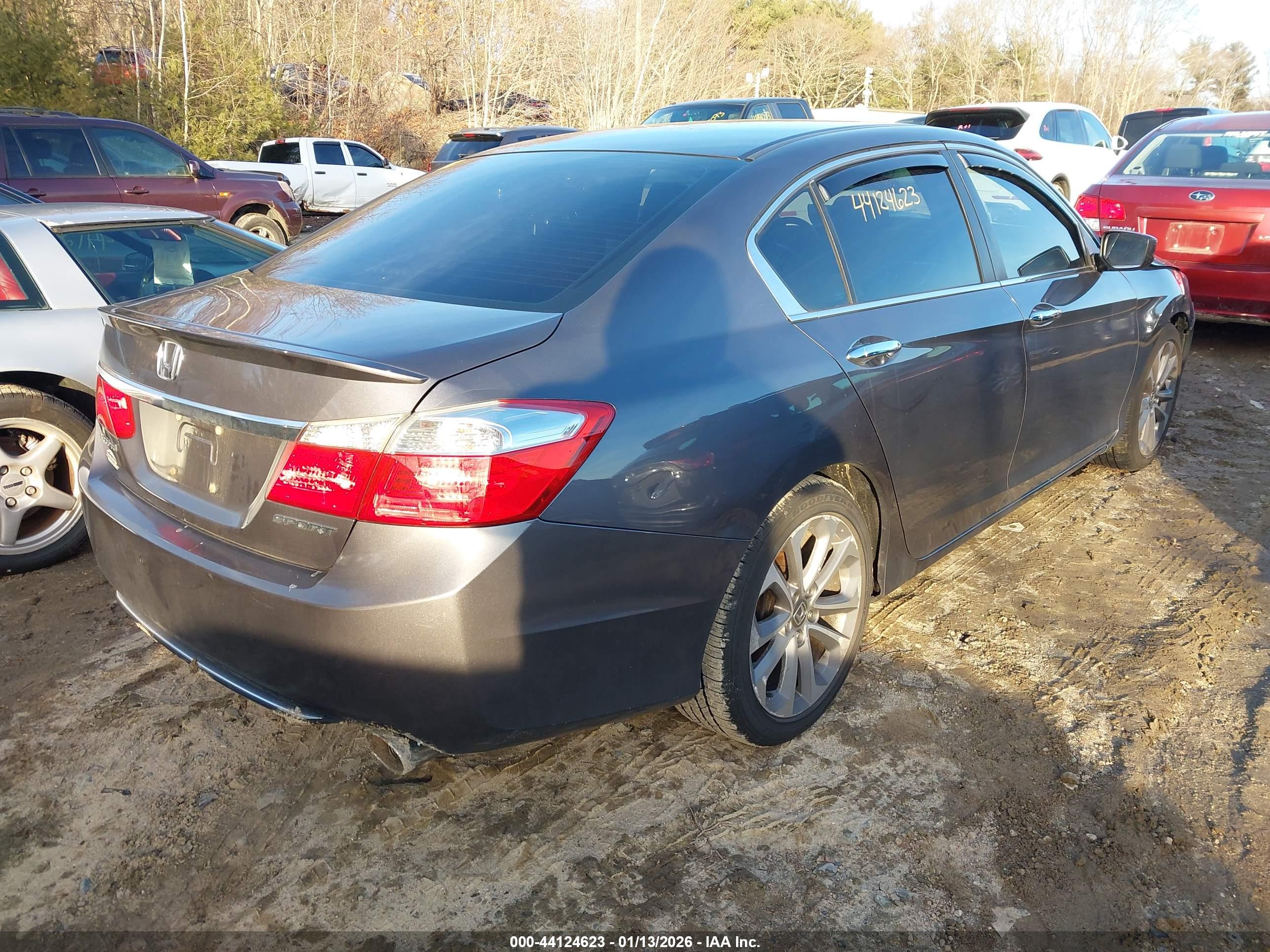 HONDA ACCORD image 4