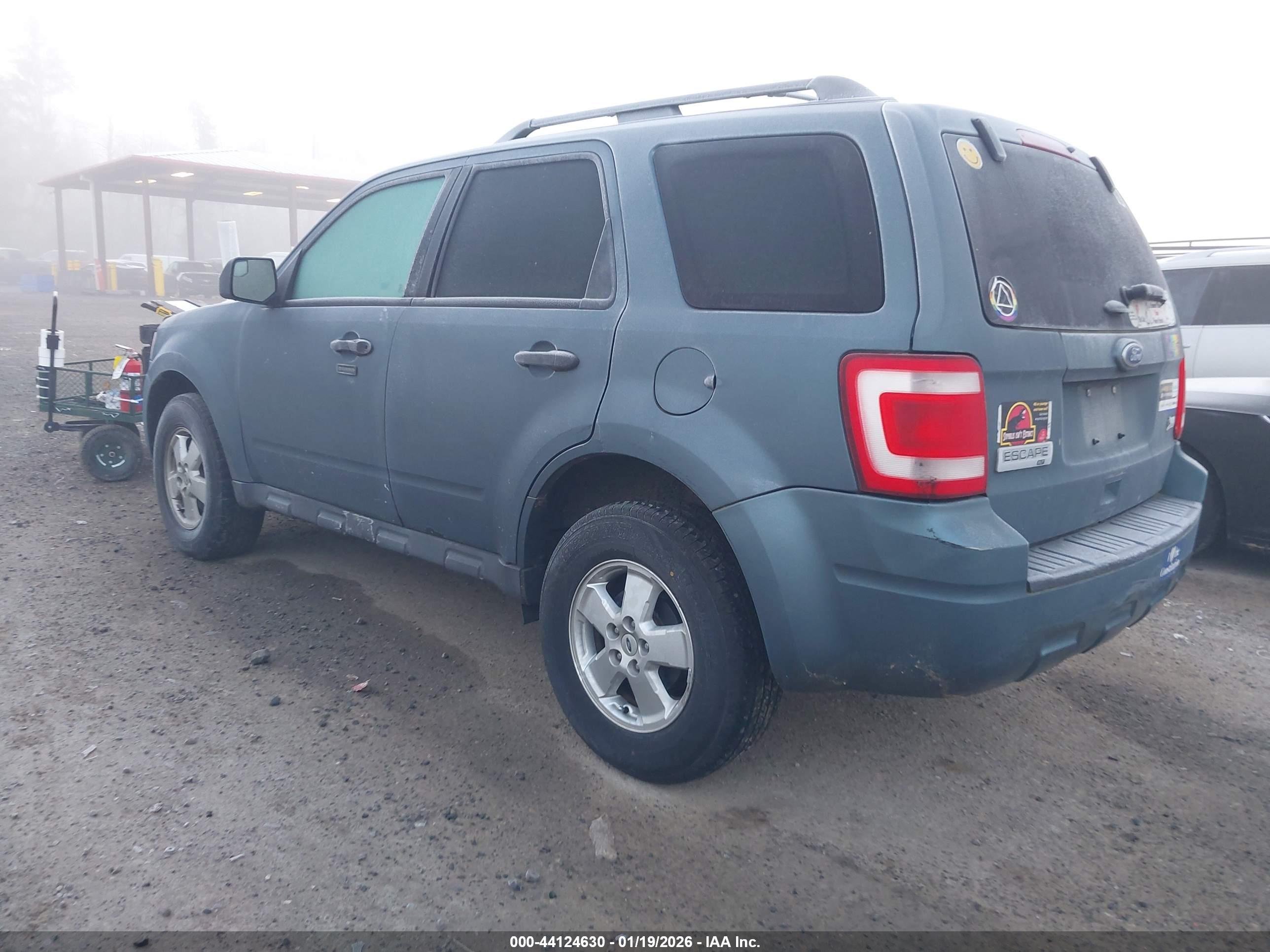 FORD ESCAPE image 3