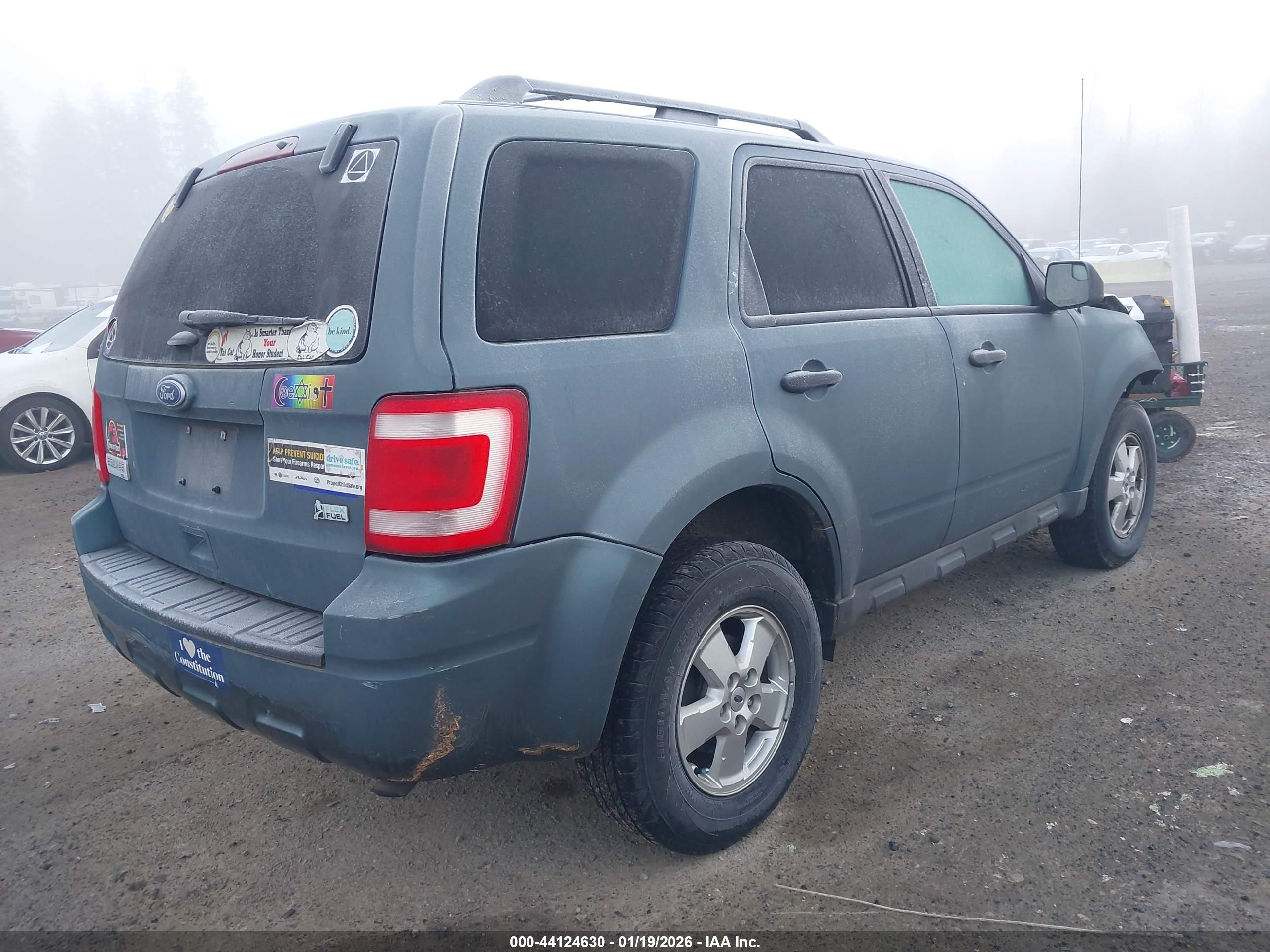 FORD ESCAPE image 4