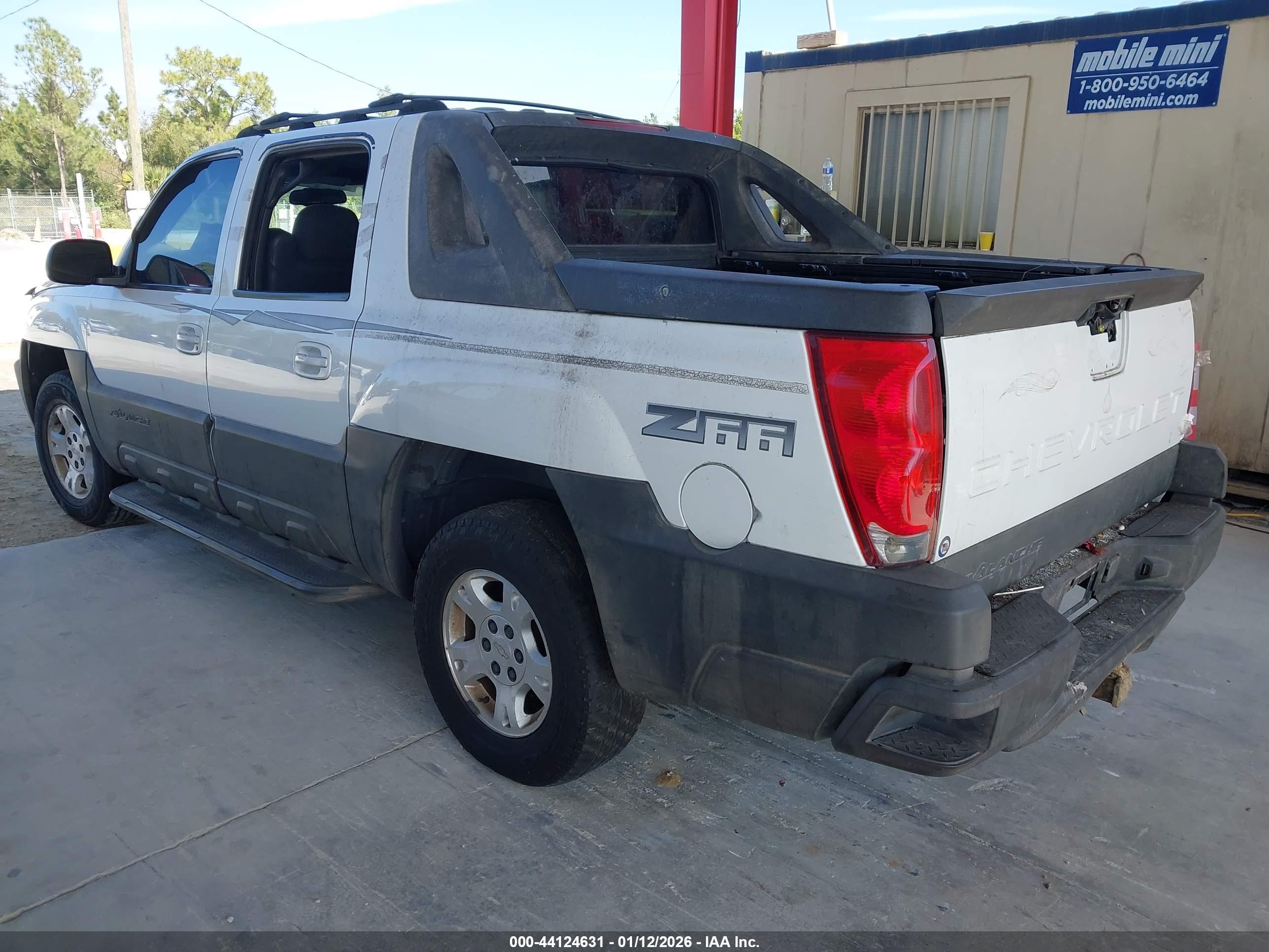 CHEVROLET AVALANCHE image 3