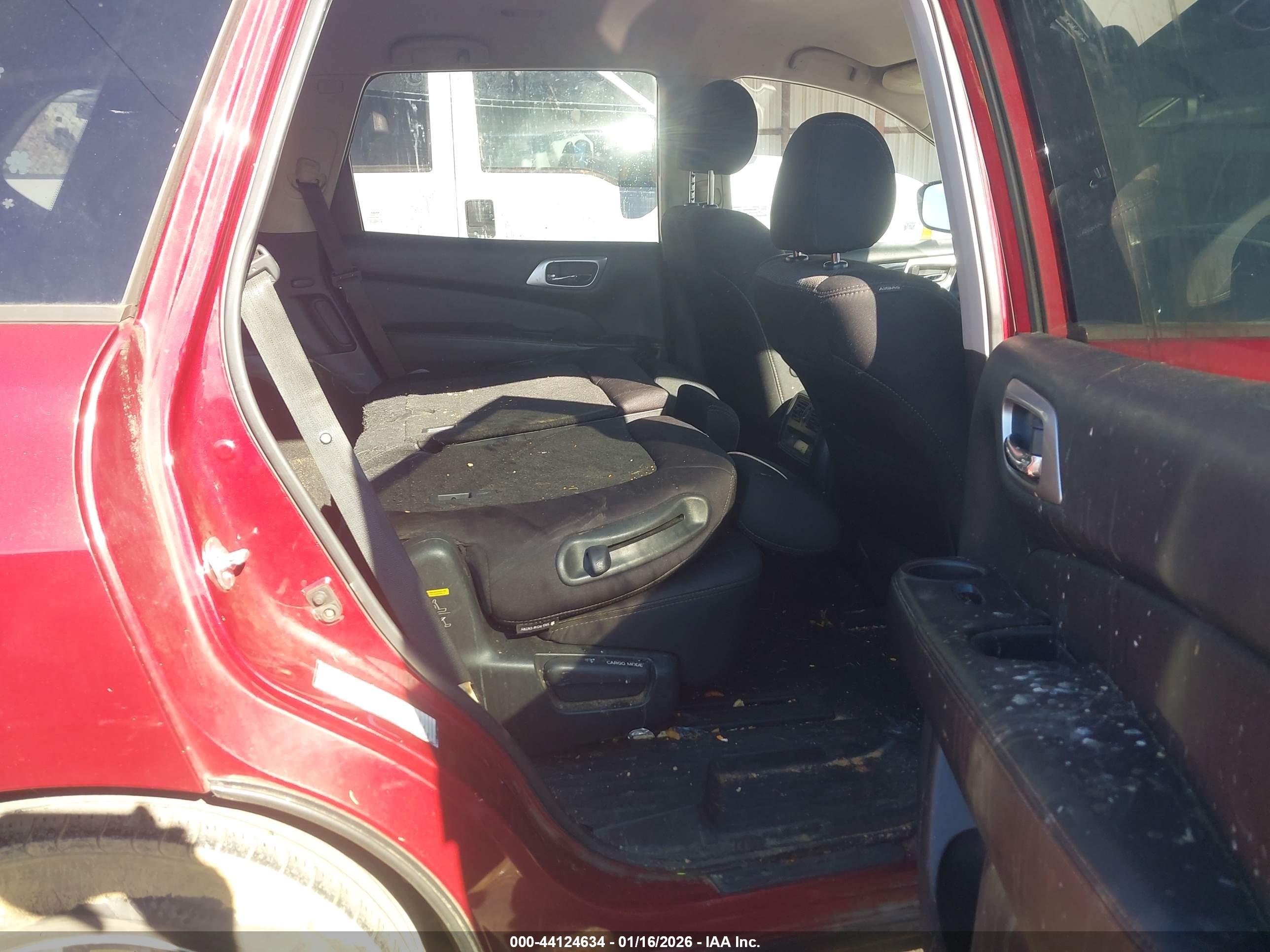 NISSAN PATHFINDER image 8