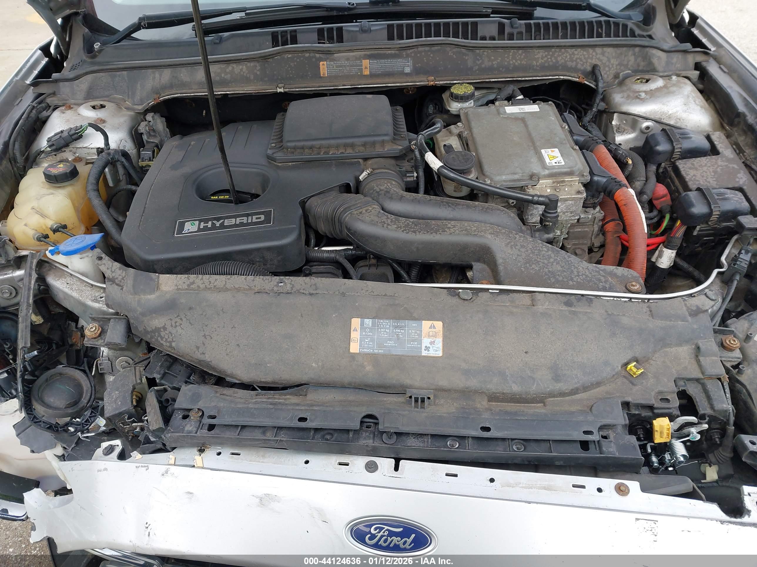 FORD FUSION image 10