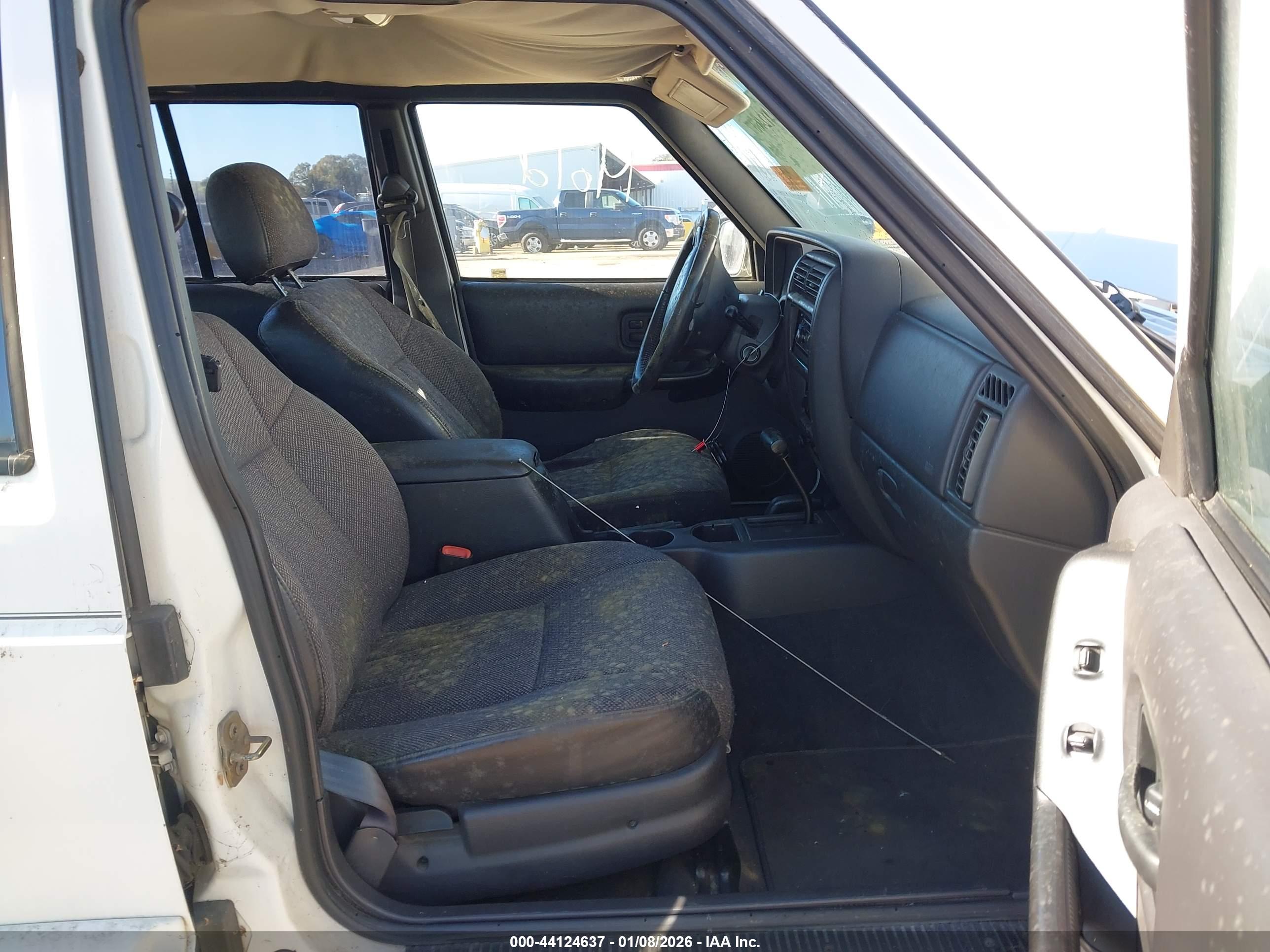 JEEP CHEROKEE image 5