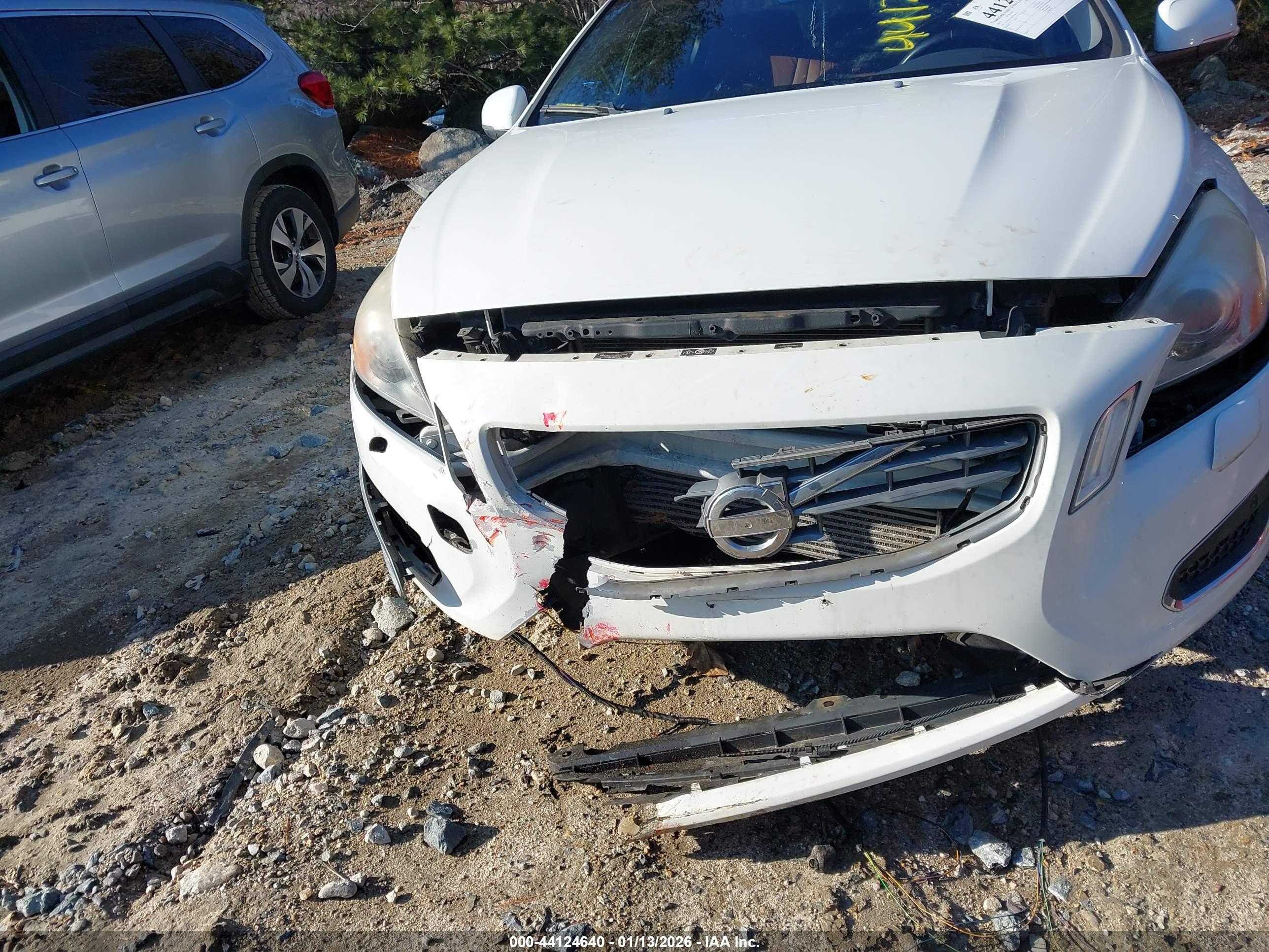 VOLVO S60 image 6