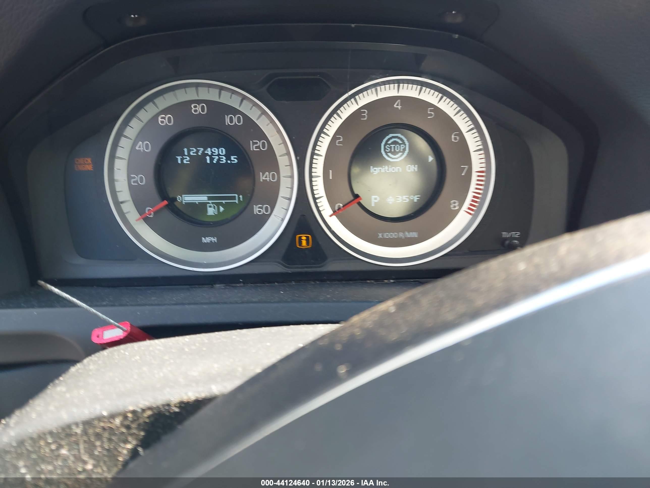 VOLVO S60 image 7
