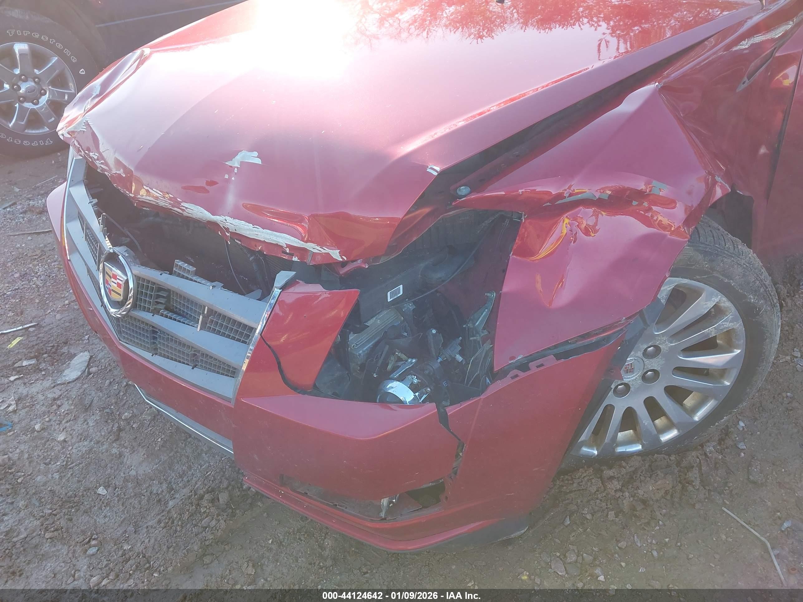 CADILLAC CTS image 6