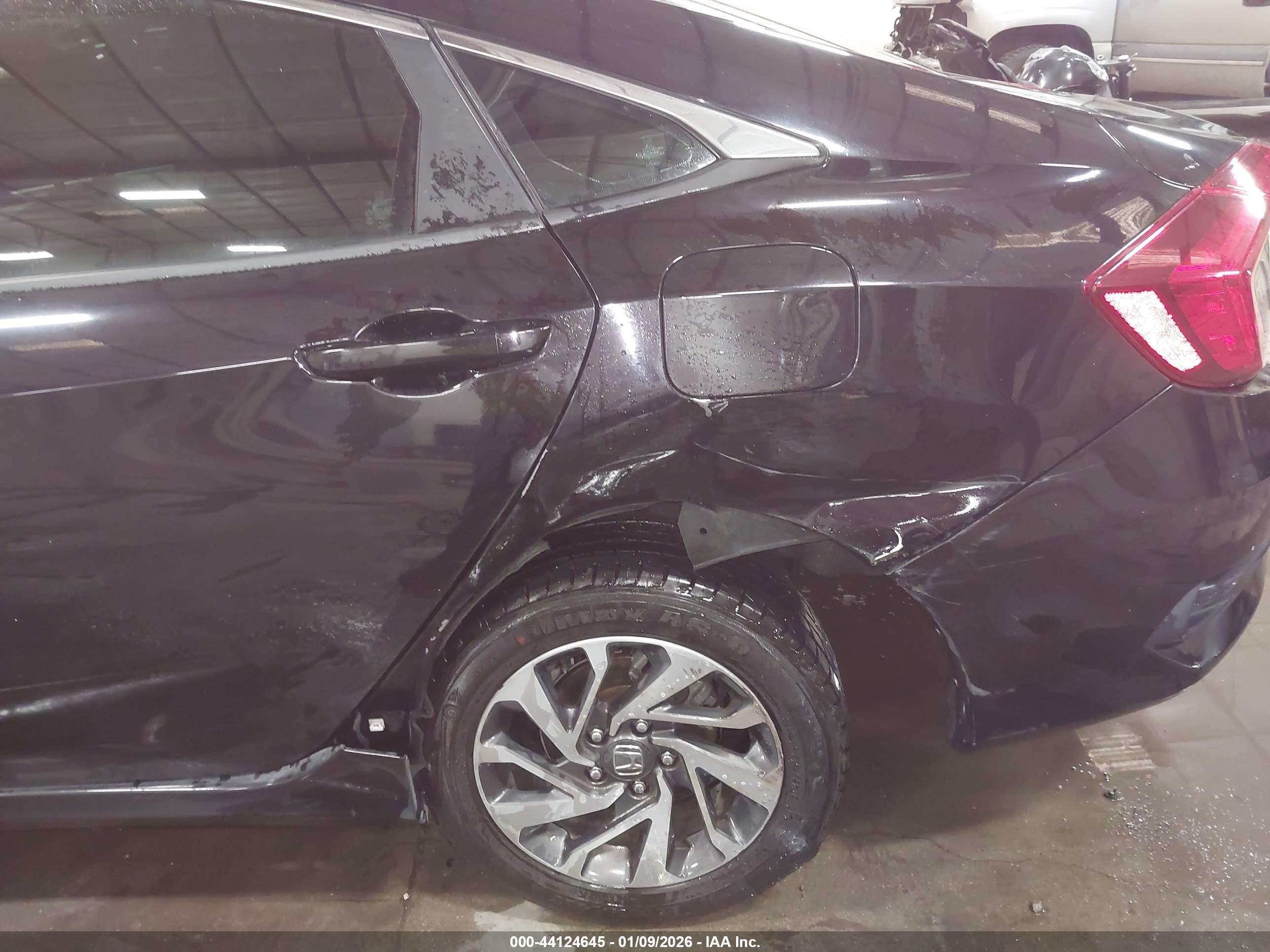 HONDA CIVIC image 6