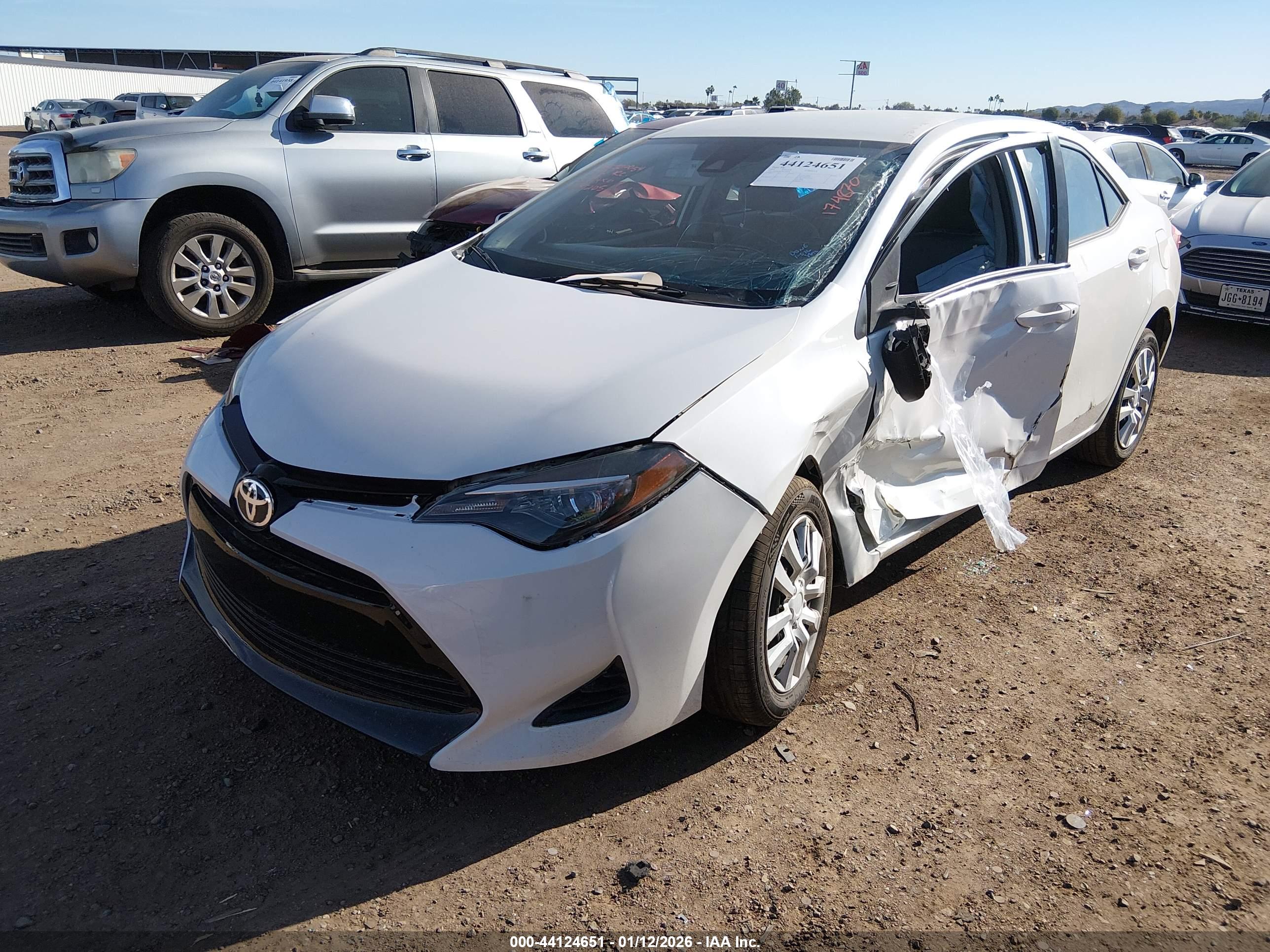 TOYOTA COROLLA image 2