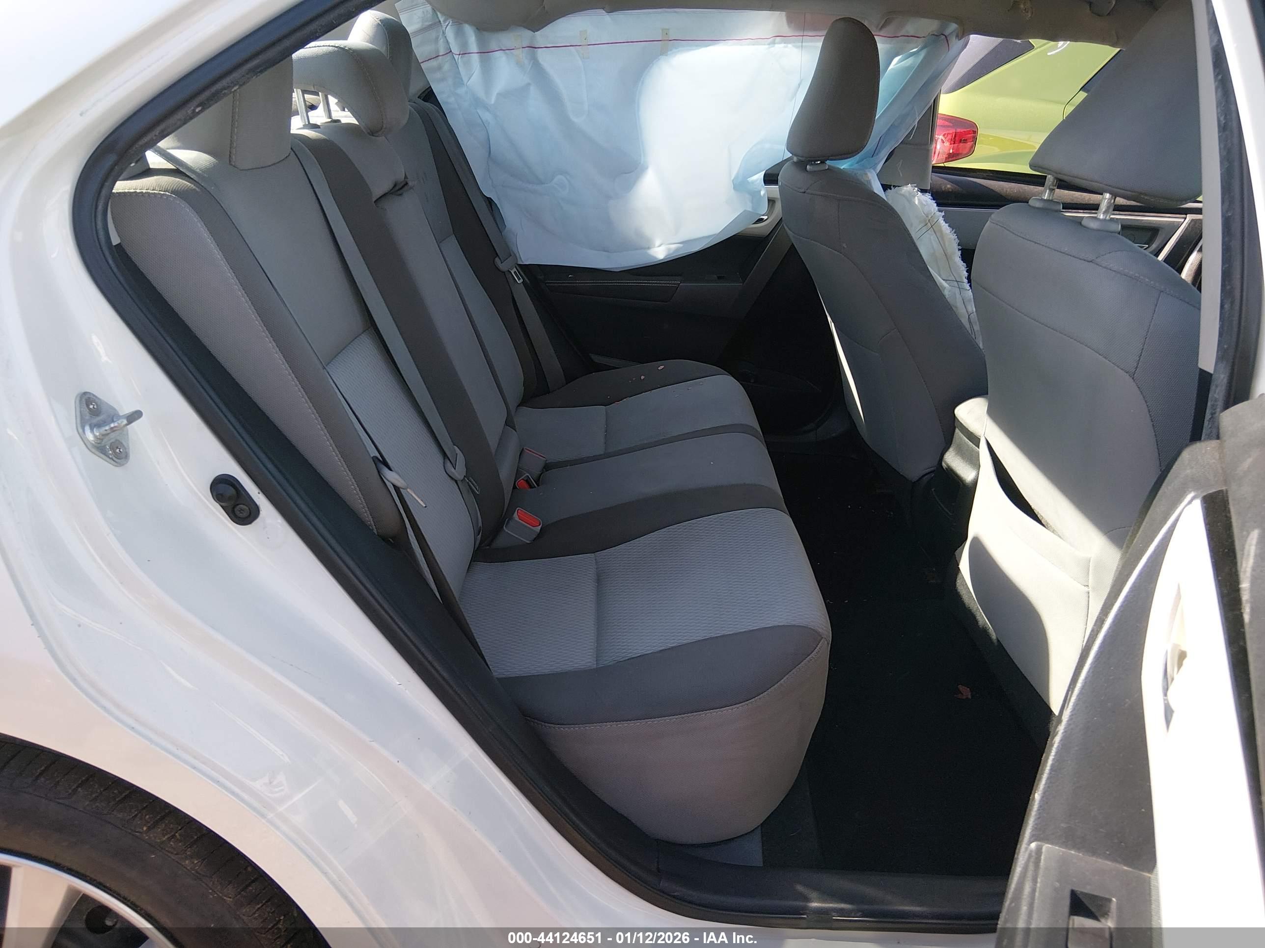 TOYOTA COROLLA image 8