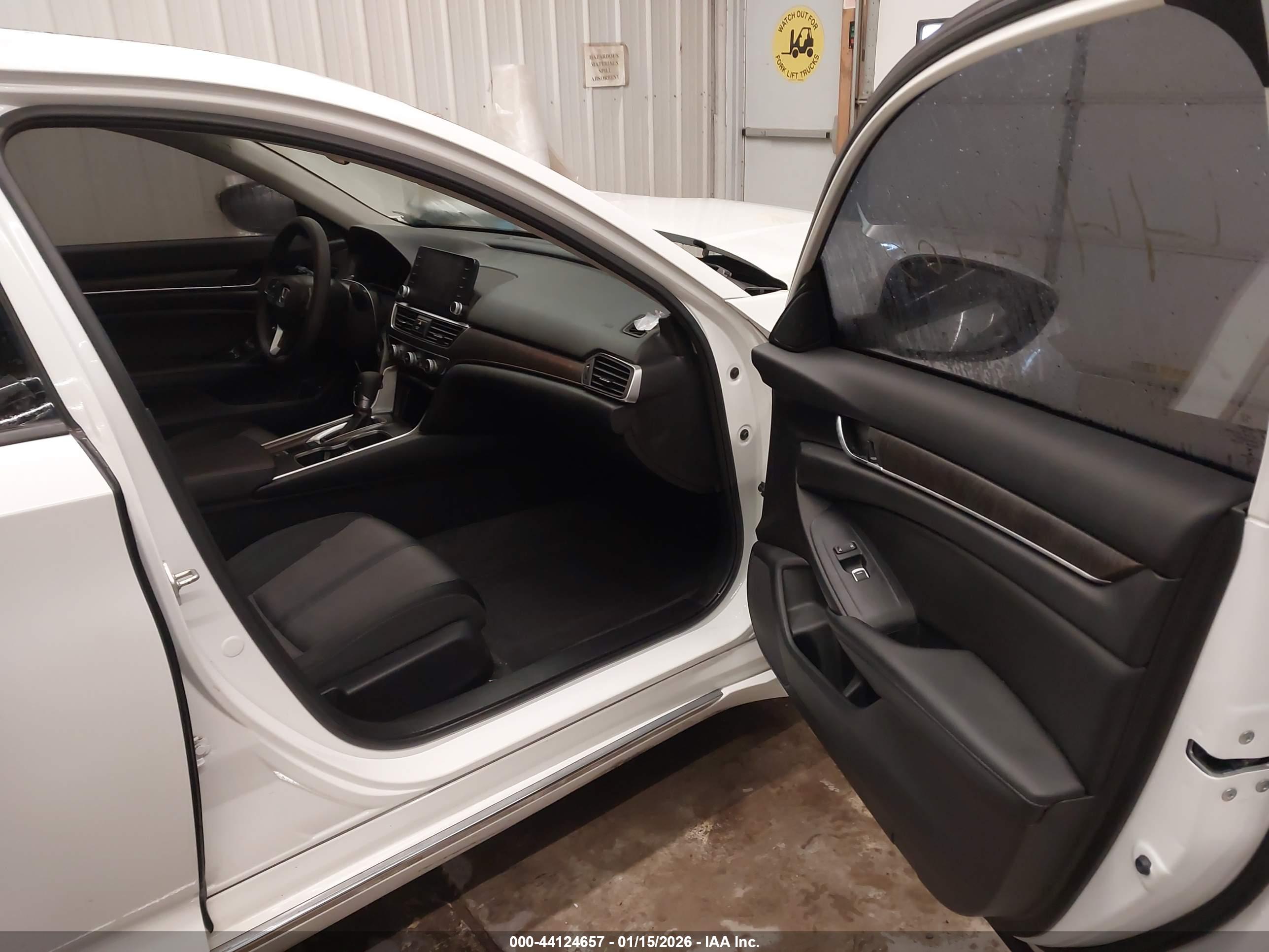 HONDA ACCORD image 5