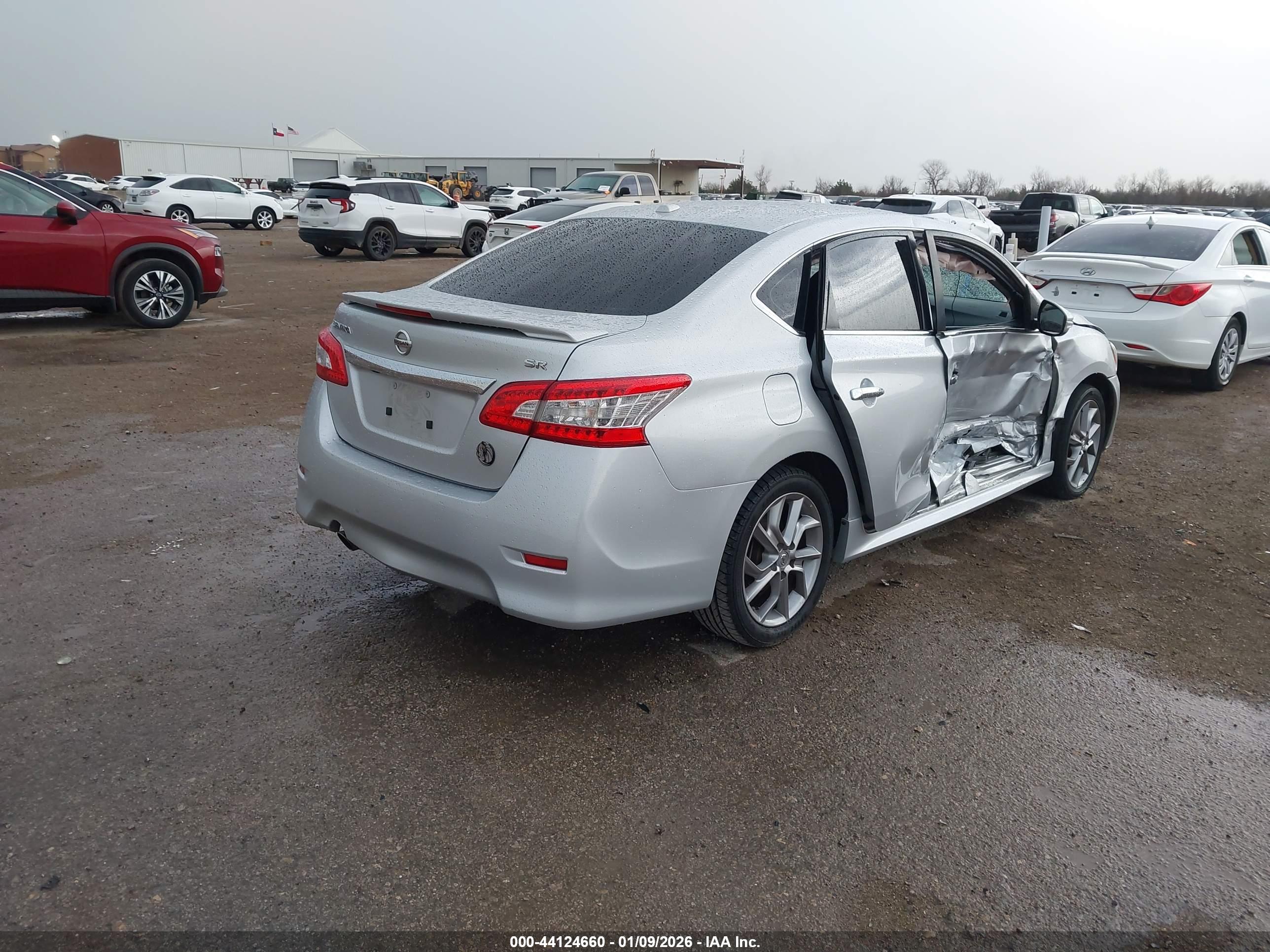 NISSAN SENTRA image 4