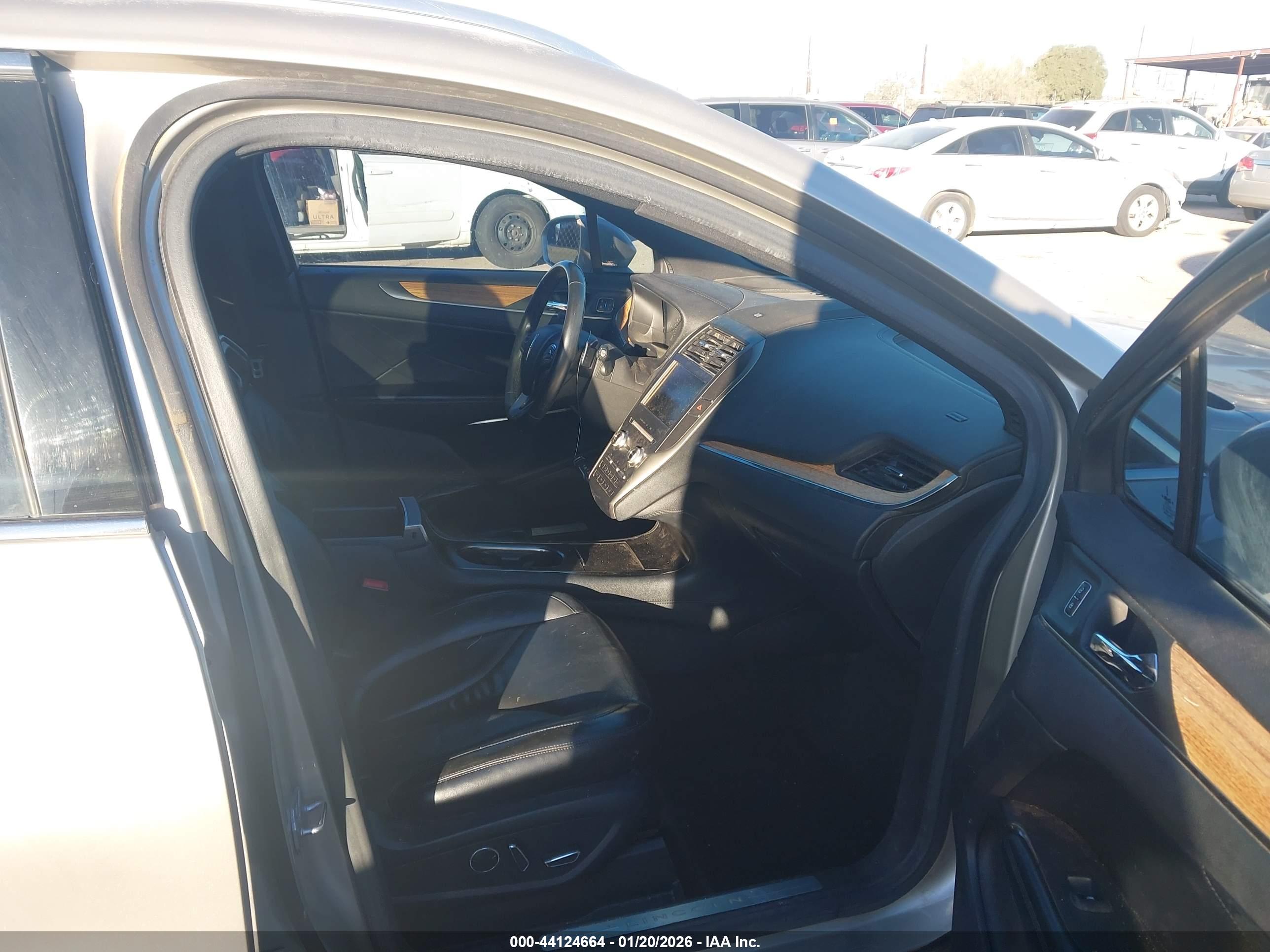 LINCOLN MKC image 5
